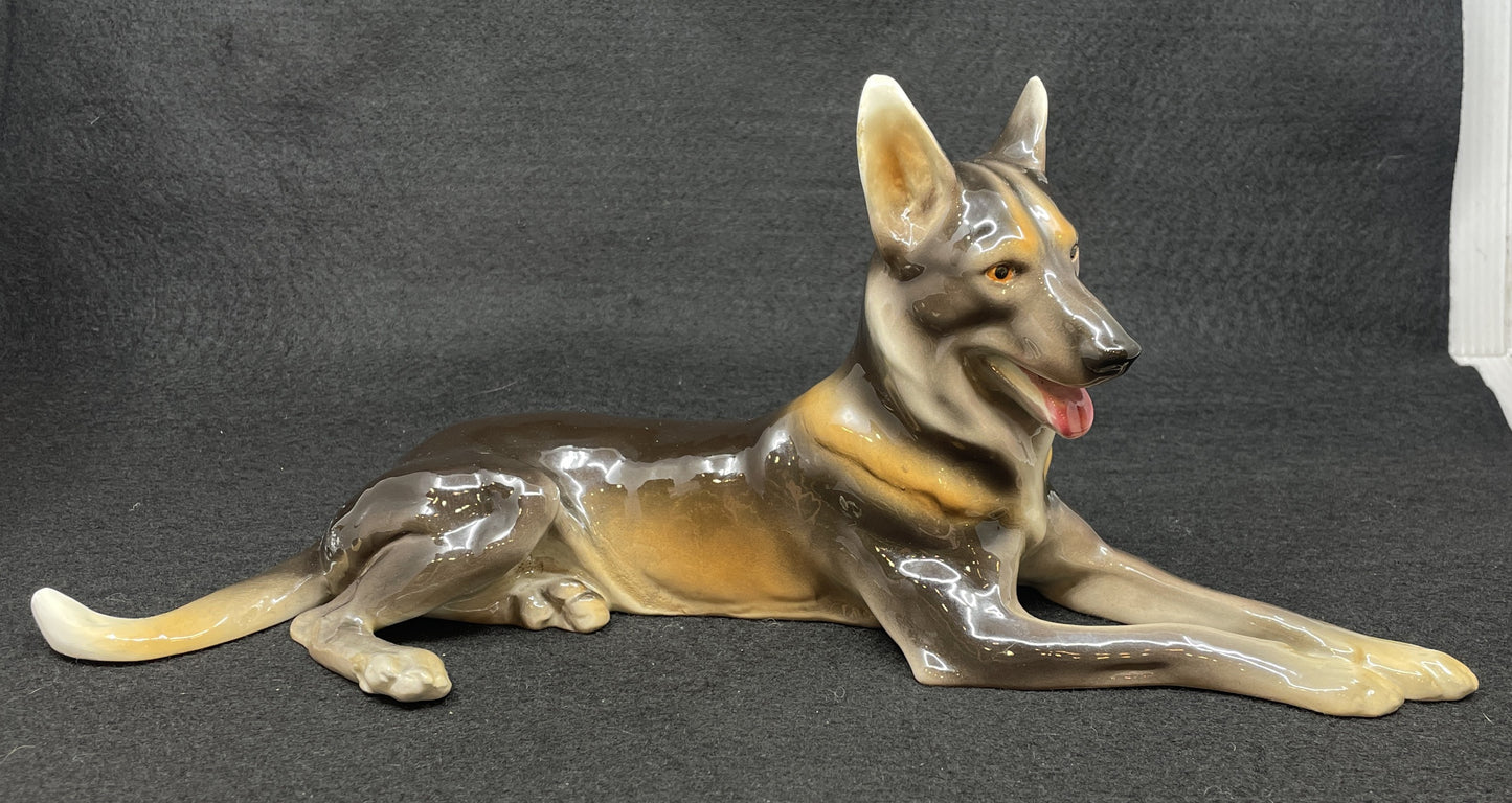 Goldscheider German Shepherd Figurine (0NW00O)