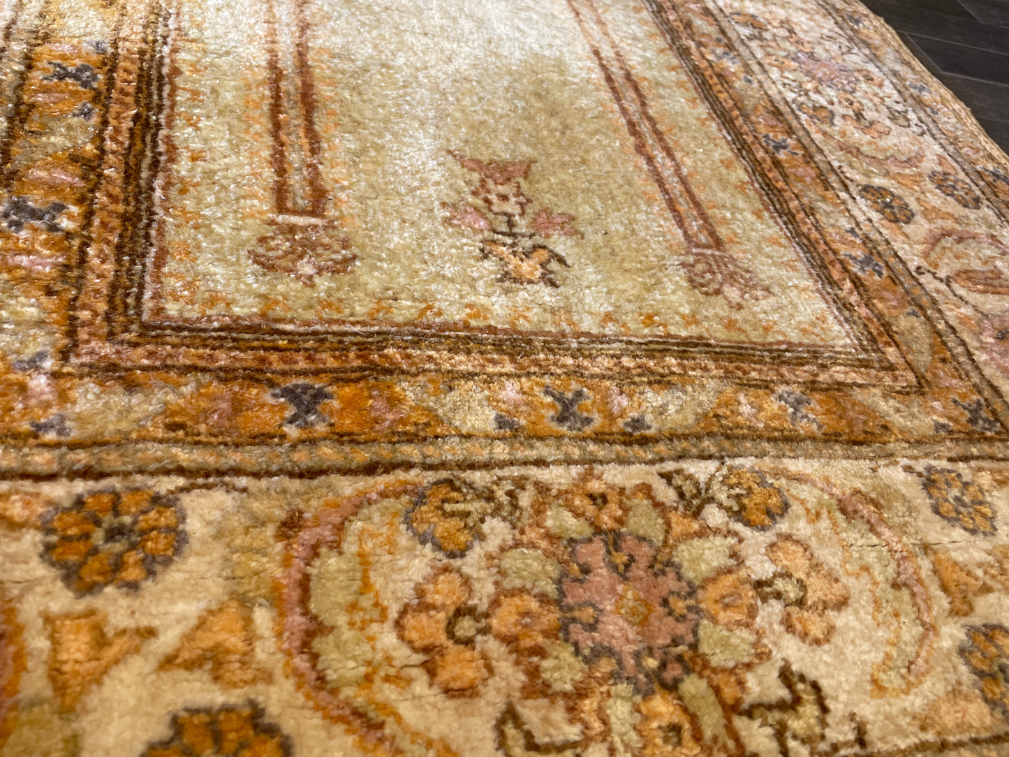Silk HK Prayer Rug, unsigned (0GP001)