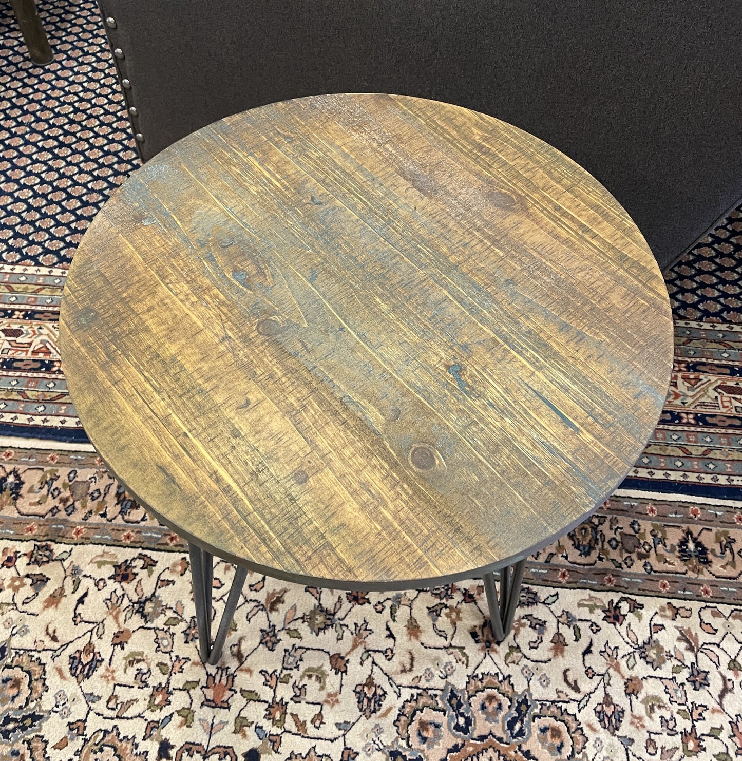 Reclaimed Wood Round End Table with Hairpin Legs (0CF00Z)