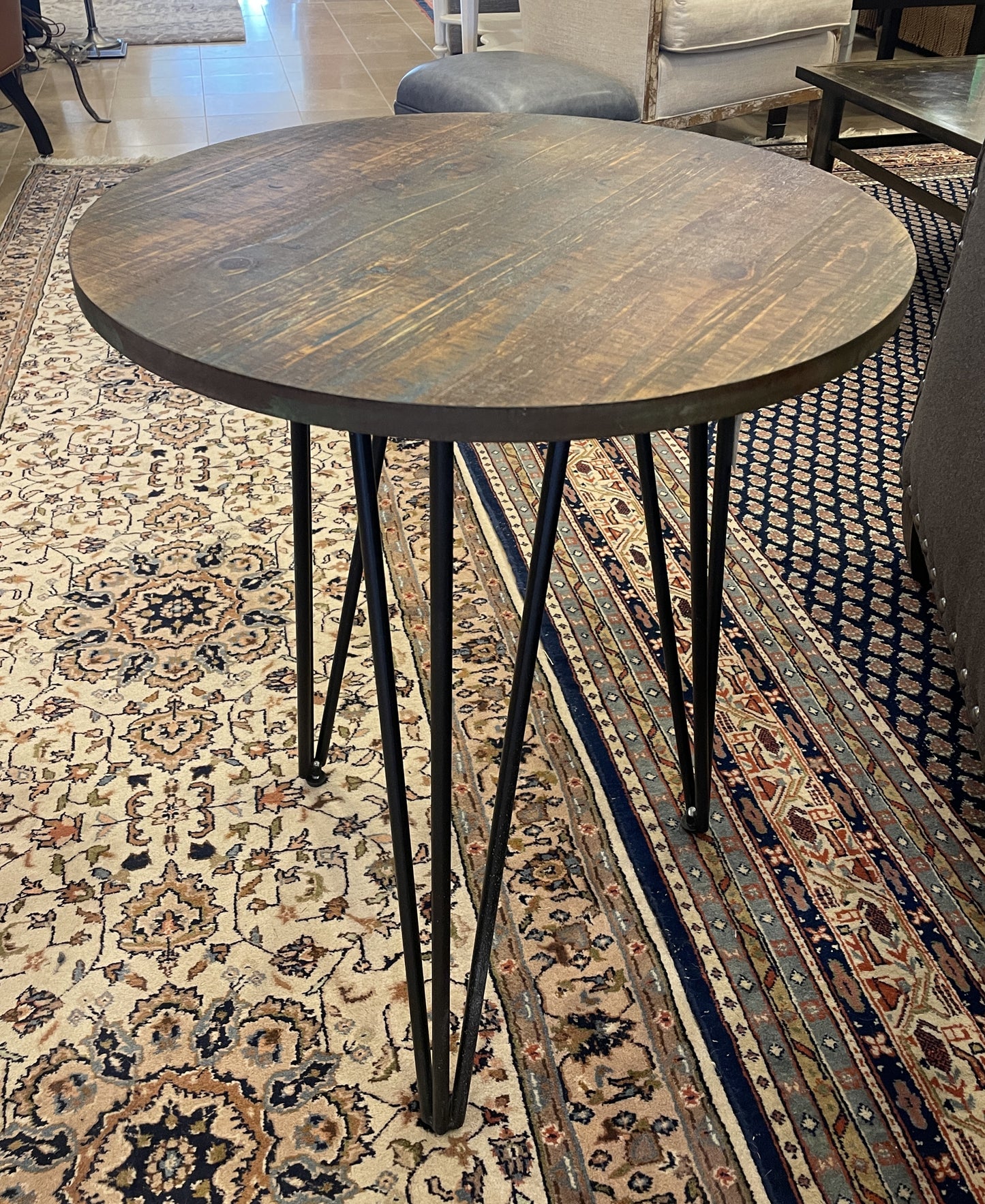 Reclaimed Wood Round End Table with Hairpin Legs (0CF00Z)