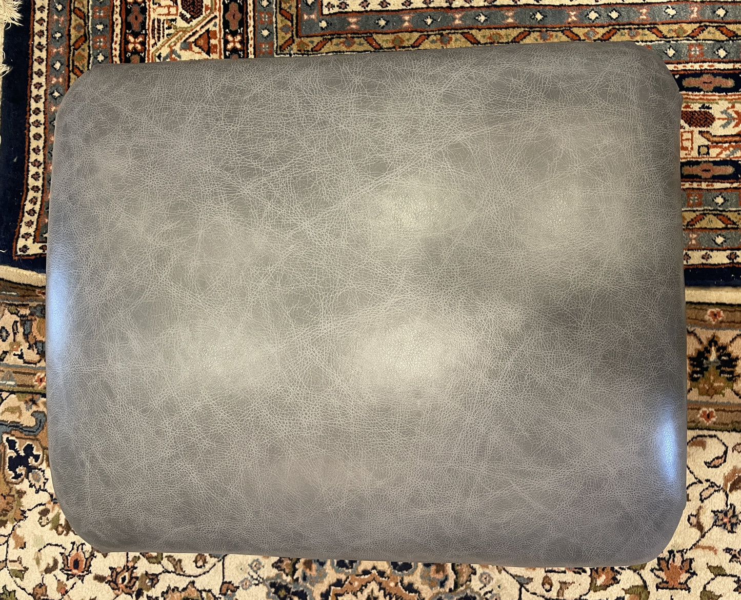 Small Blueish Gray Leather Ottoman (0CF016)