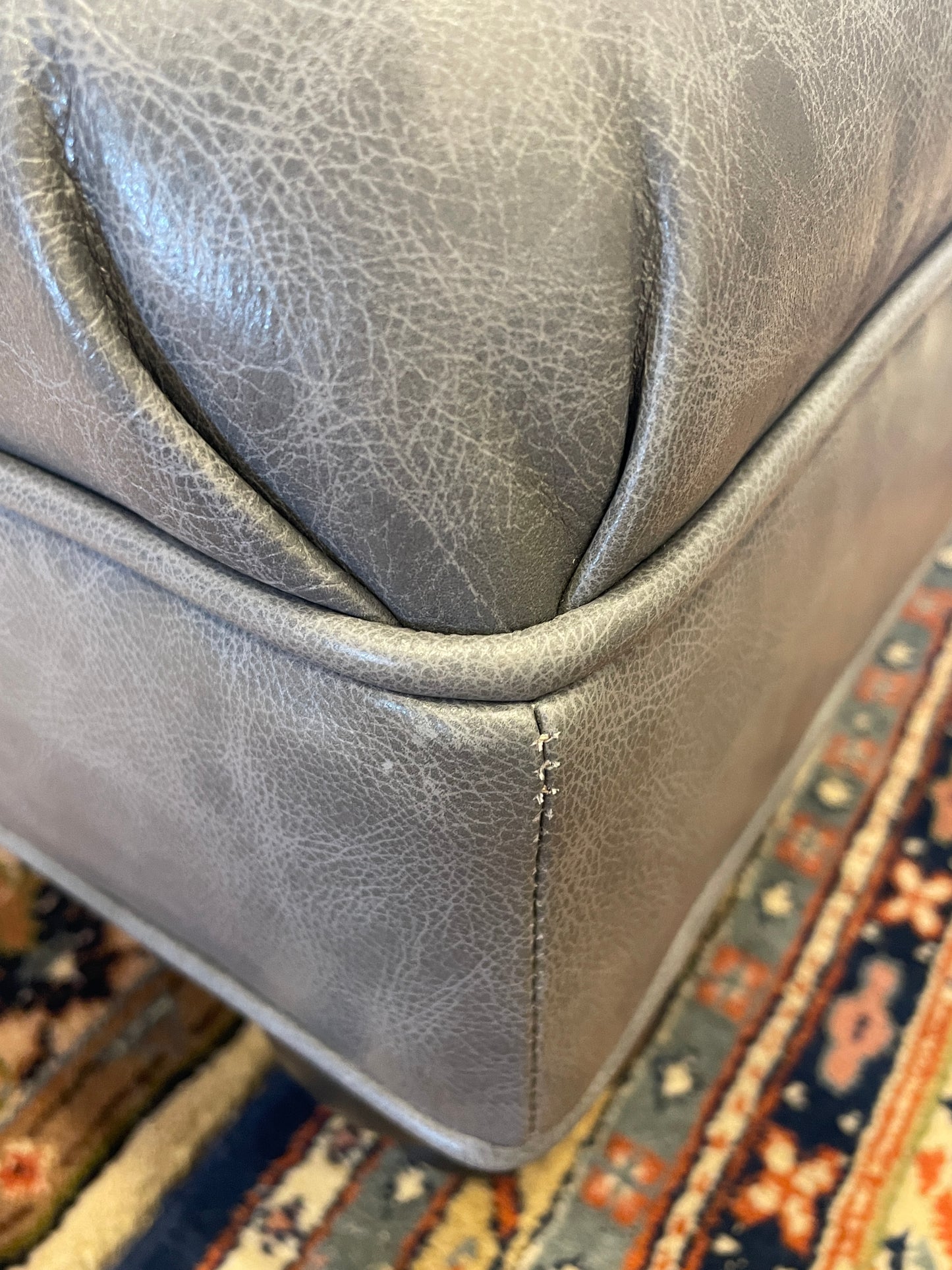 Small Blueish Gray Leather Ottoman (0CF016)