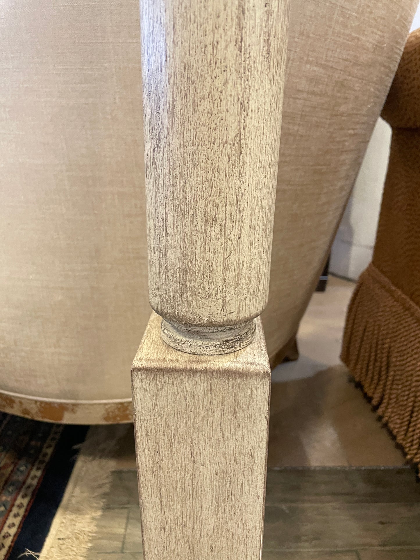 Barnes and Ivy Baluster Floor Lamp (0CF00B)