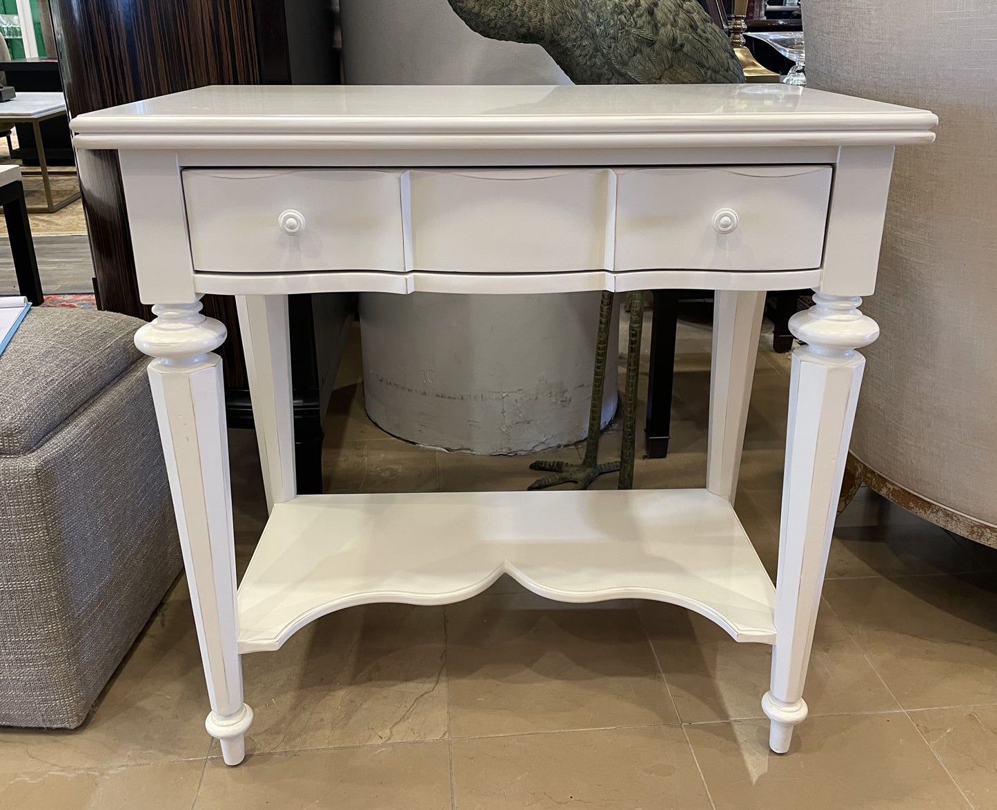Stanley White Ladies Desk/Console (0CF00X)