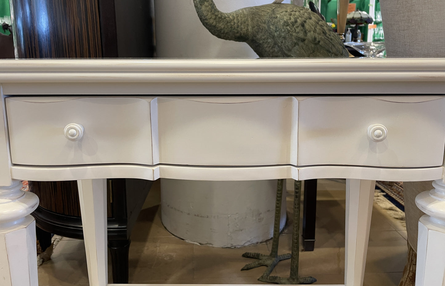 Stanley White Ladies Desk/Console (0CF00X)