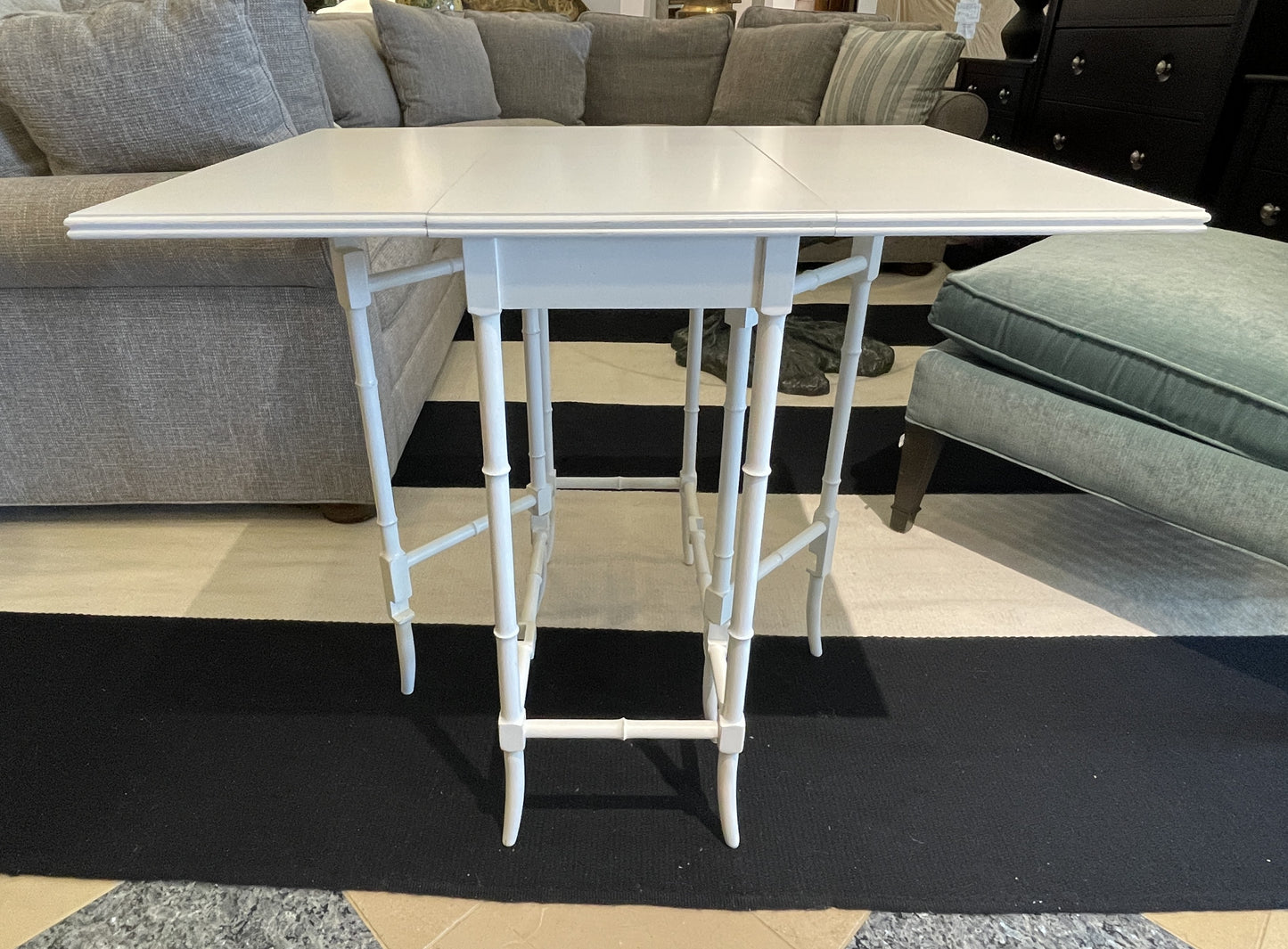 Shabby Chic Gateleg End Table (0CF017)