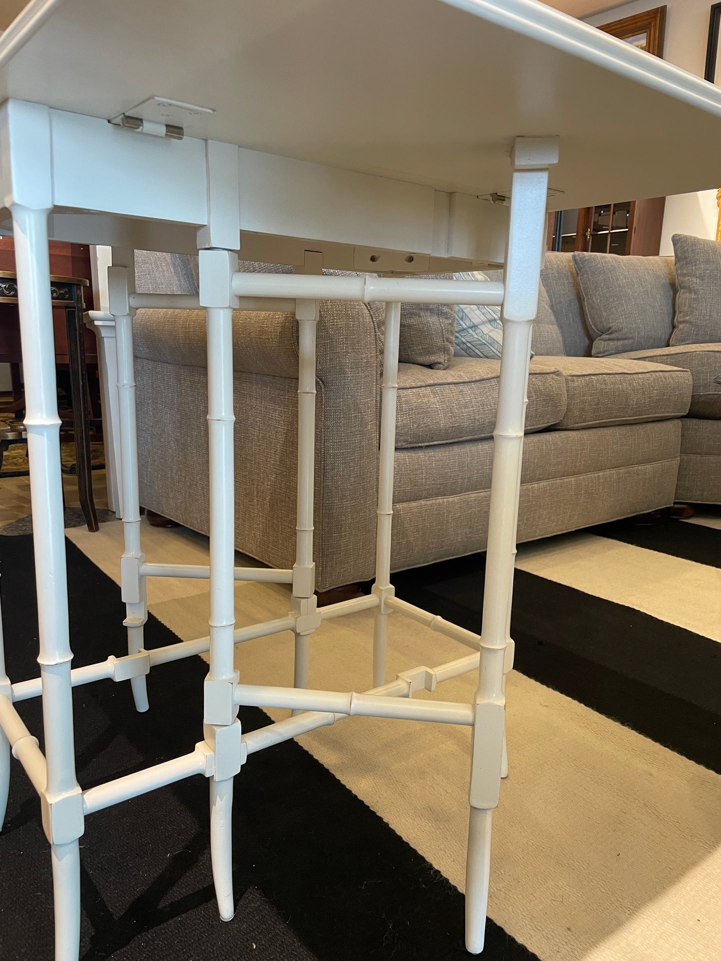 Shabby Chic Gateleg End Table (0CF017)