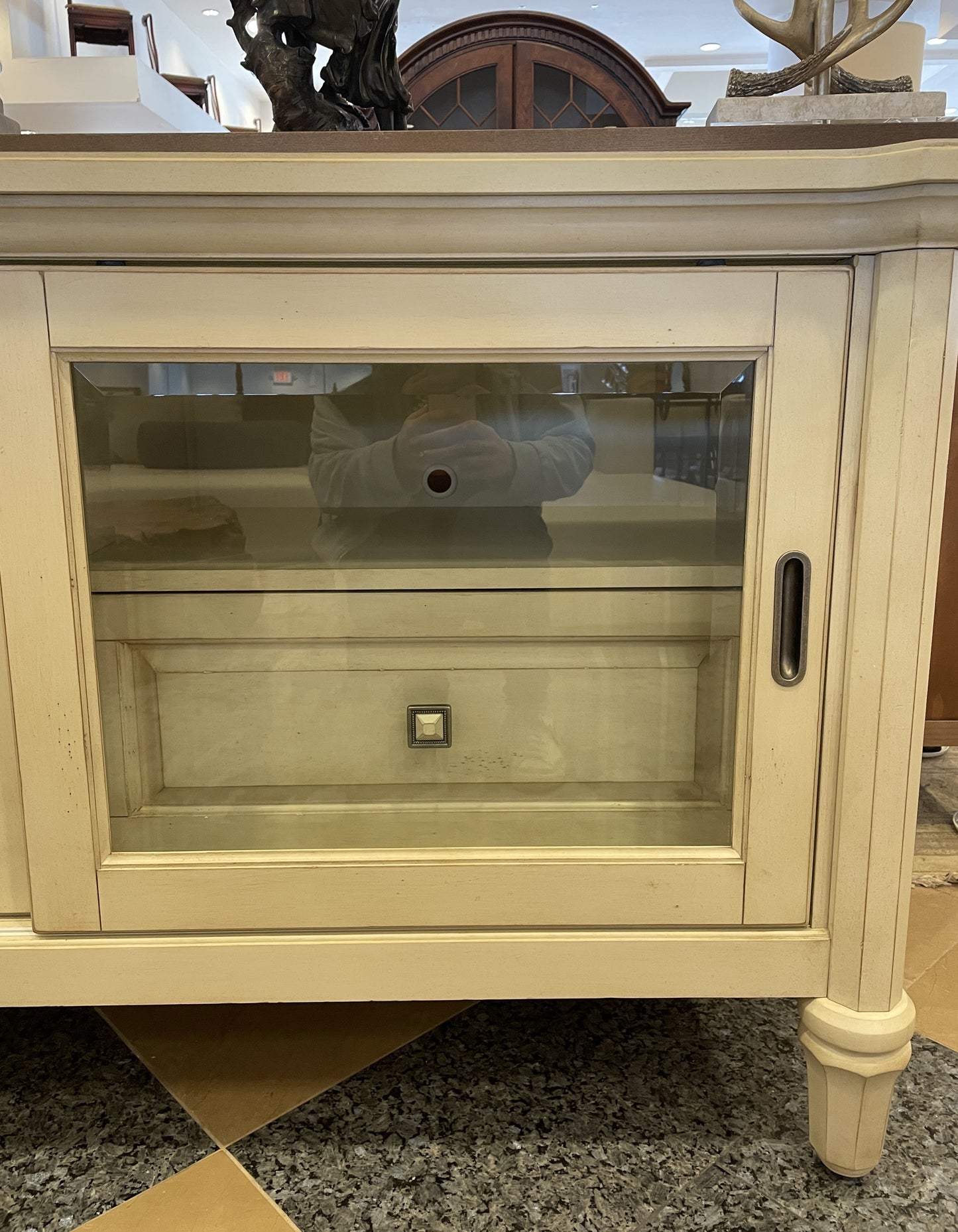Shabby Chic/Cottage Style Television Console (0CF01F)