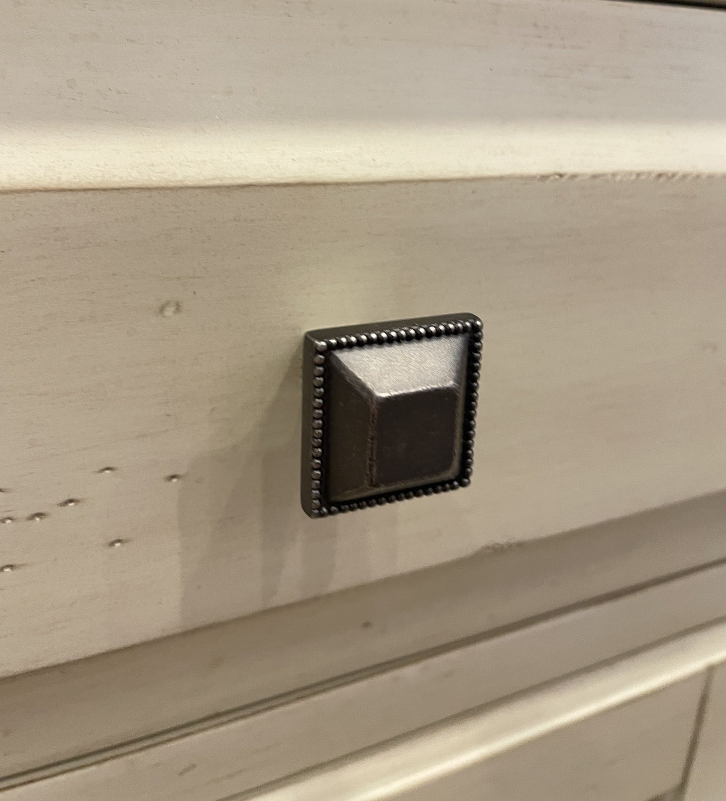 A.R.T Furniture White Nightstand (0CF00Q)