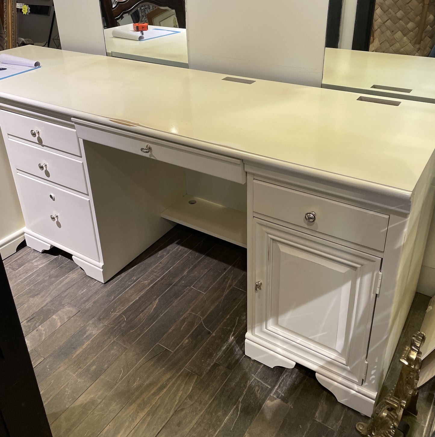 Stanley Console Desk with File Drawers (0CF00C)