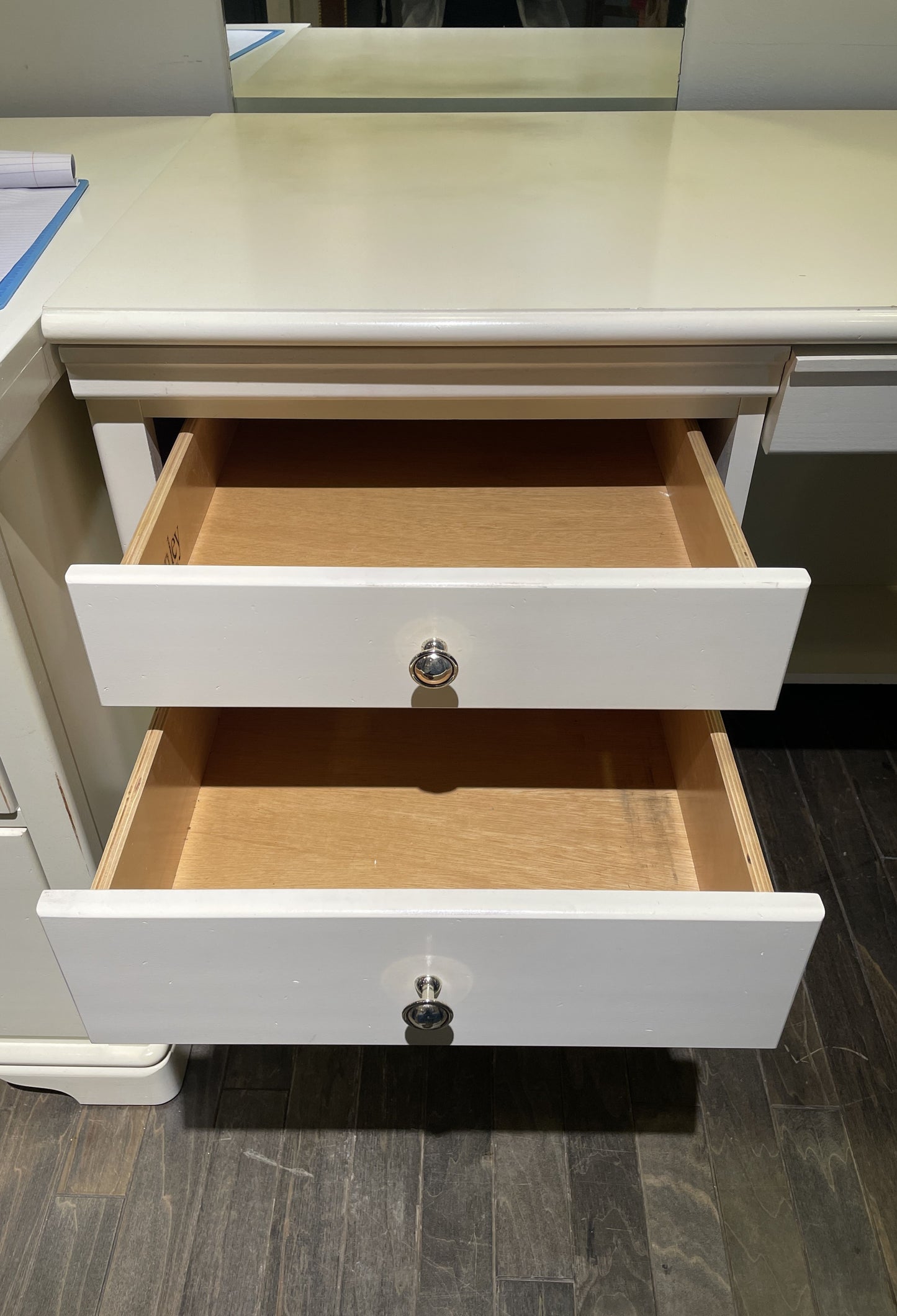 Stanley Console Desk with File Drawers (0CF00C)