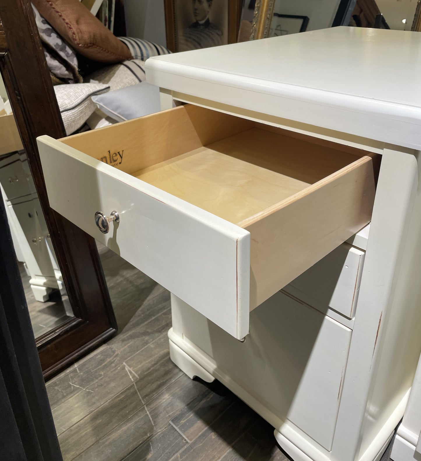 Stanley Console Desk with File Drawers (0CF00C)