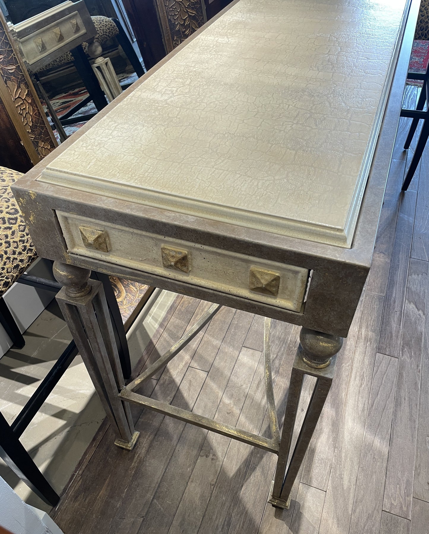 Faux Finished Console with Metal base (0GR002)