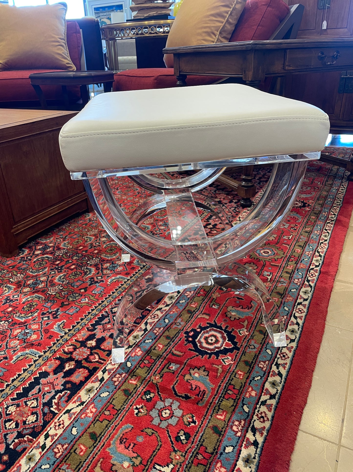 X-Base Lucite Vanity Bench (01B01H)