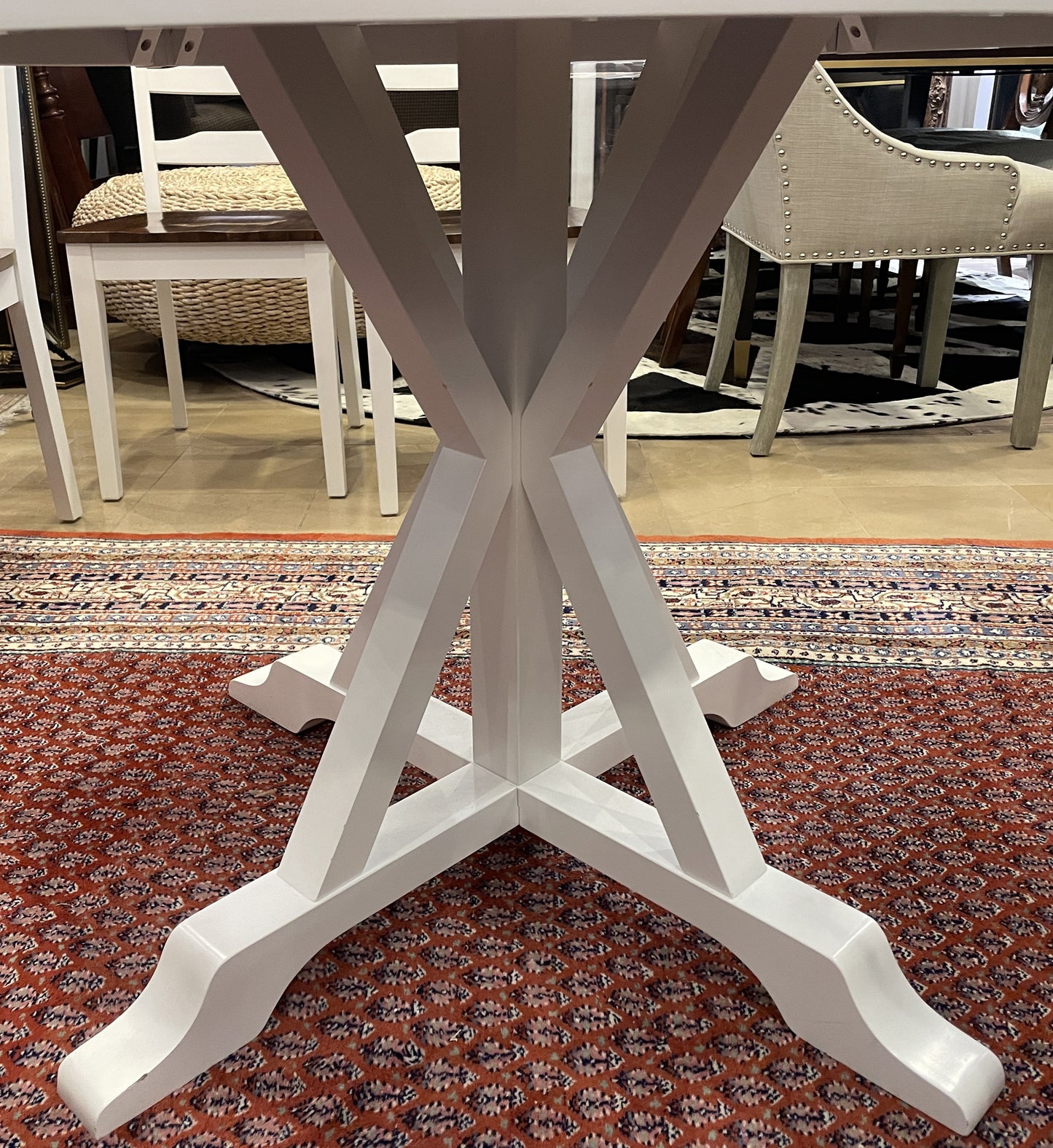 Safavieh Shabby Chic Round Table and 4 Chairs (0OA004)