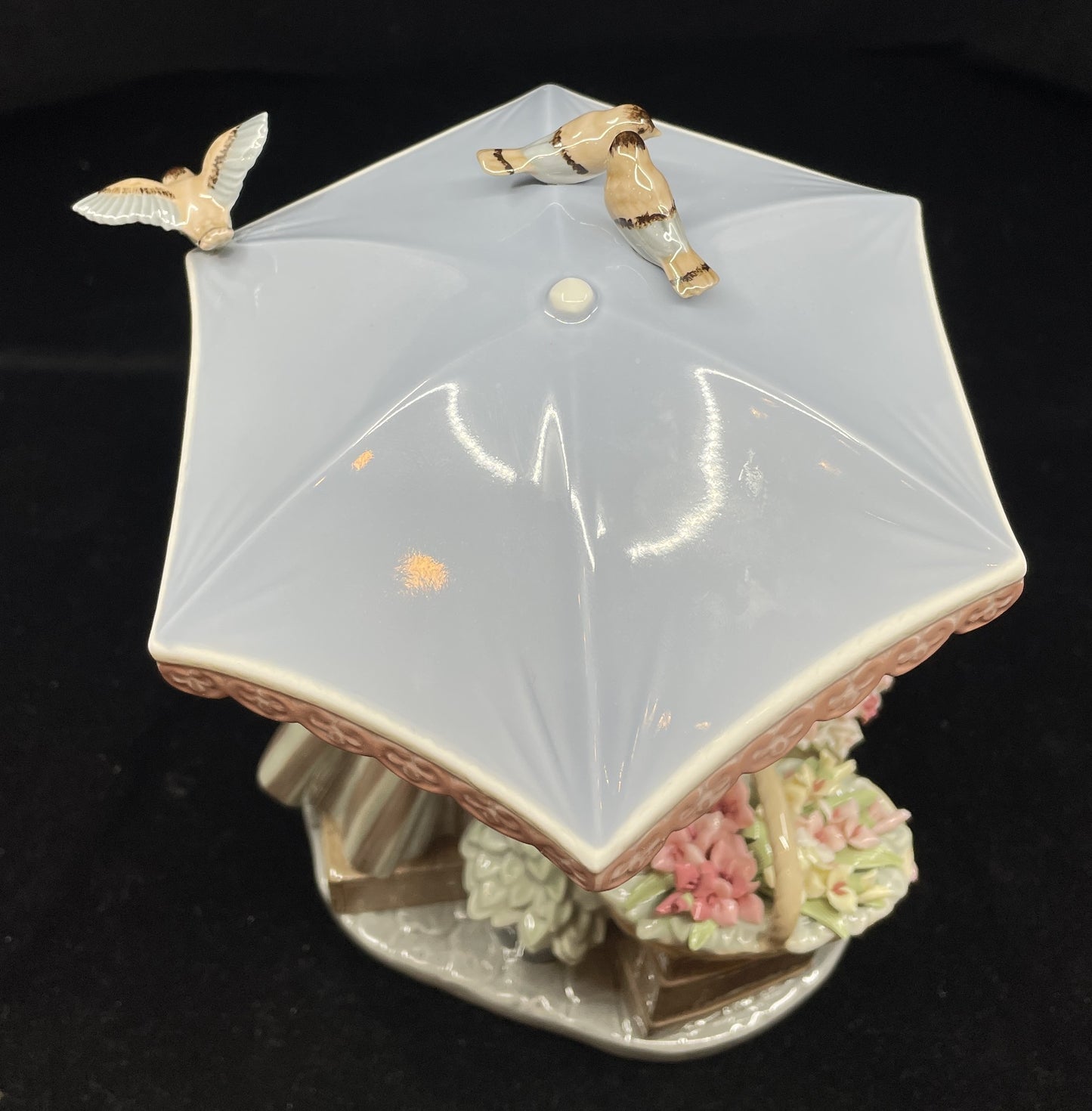 Lladro #1454 Flowers of the Season w/custom case (BOX) (08P002)