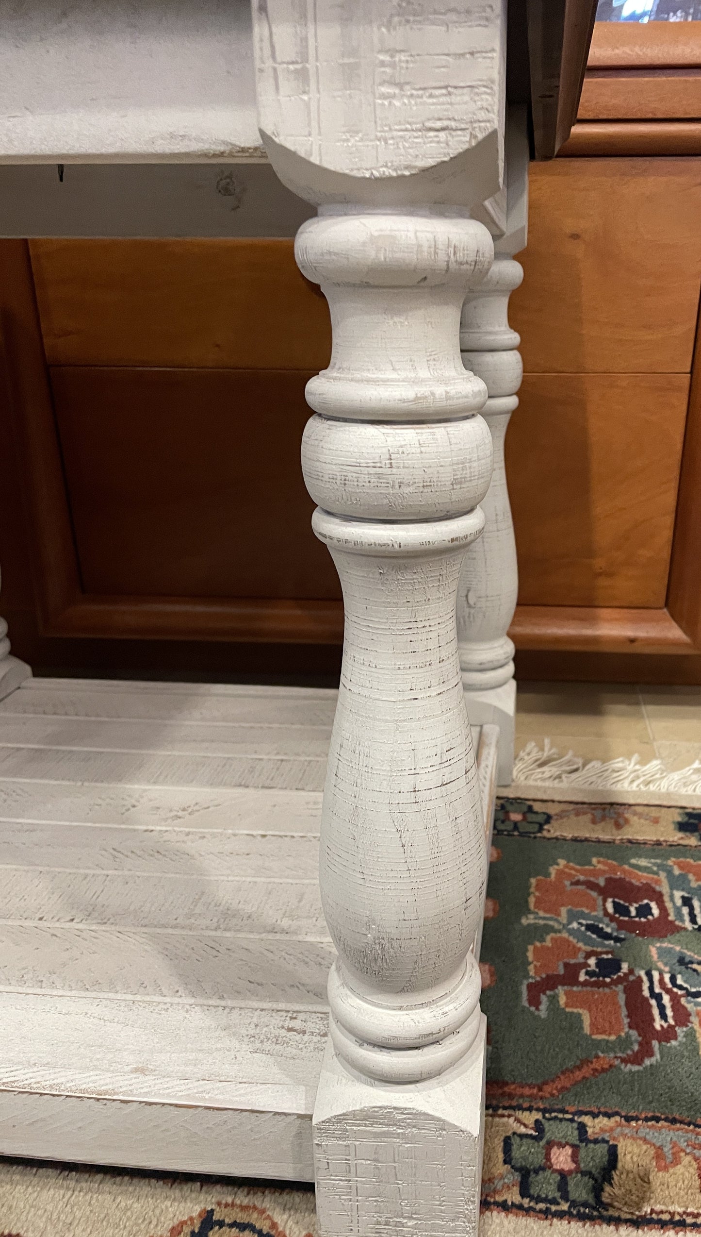 Ashley Shabby Chic Signature End Table (0OA002)