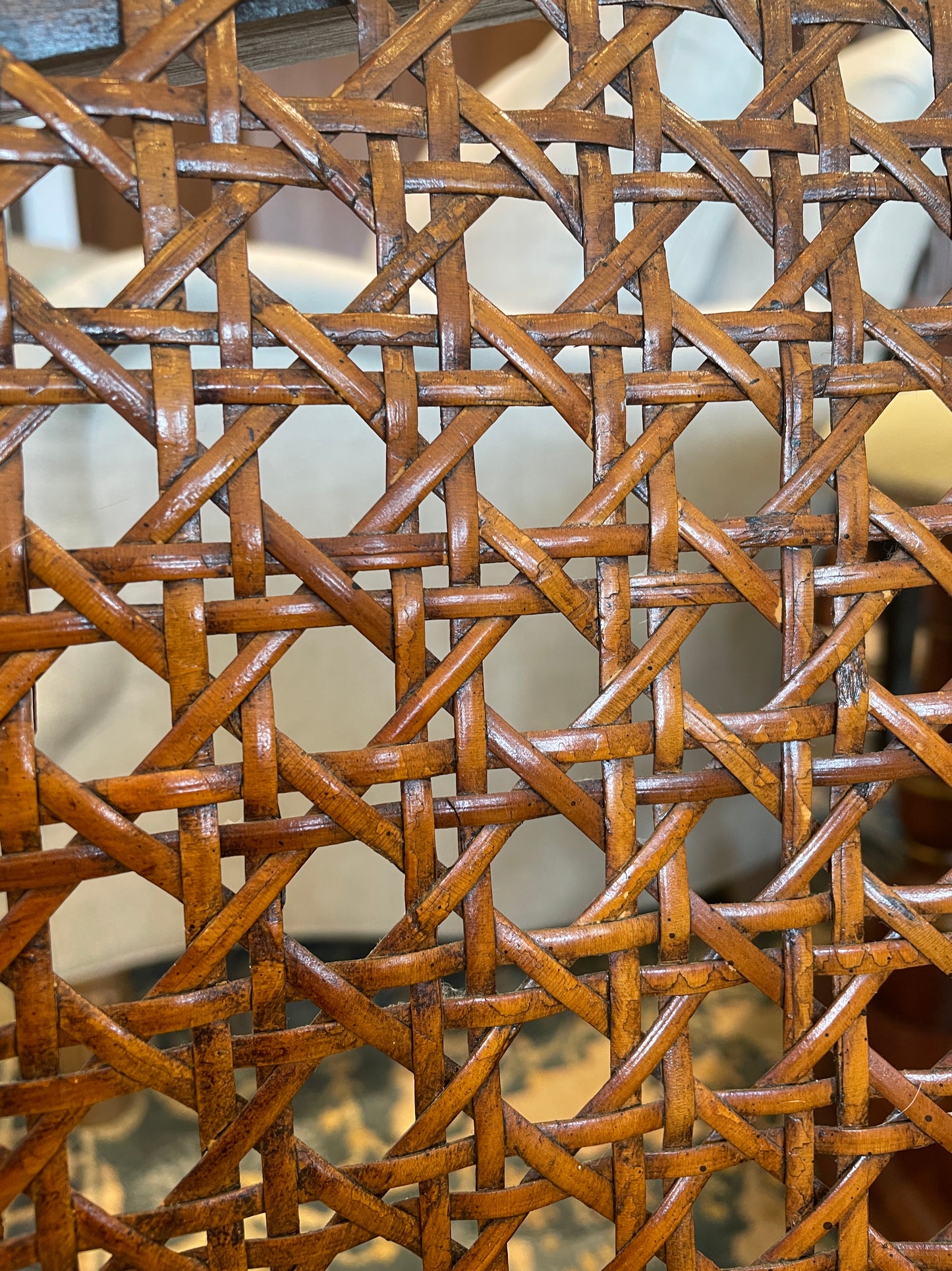 Caned Back Barrel Chair (0CI001)
