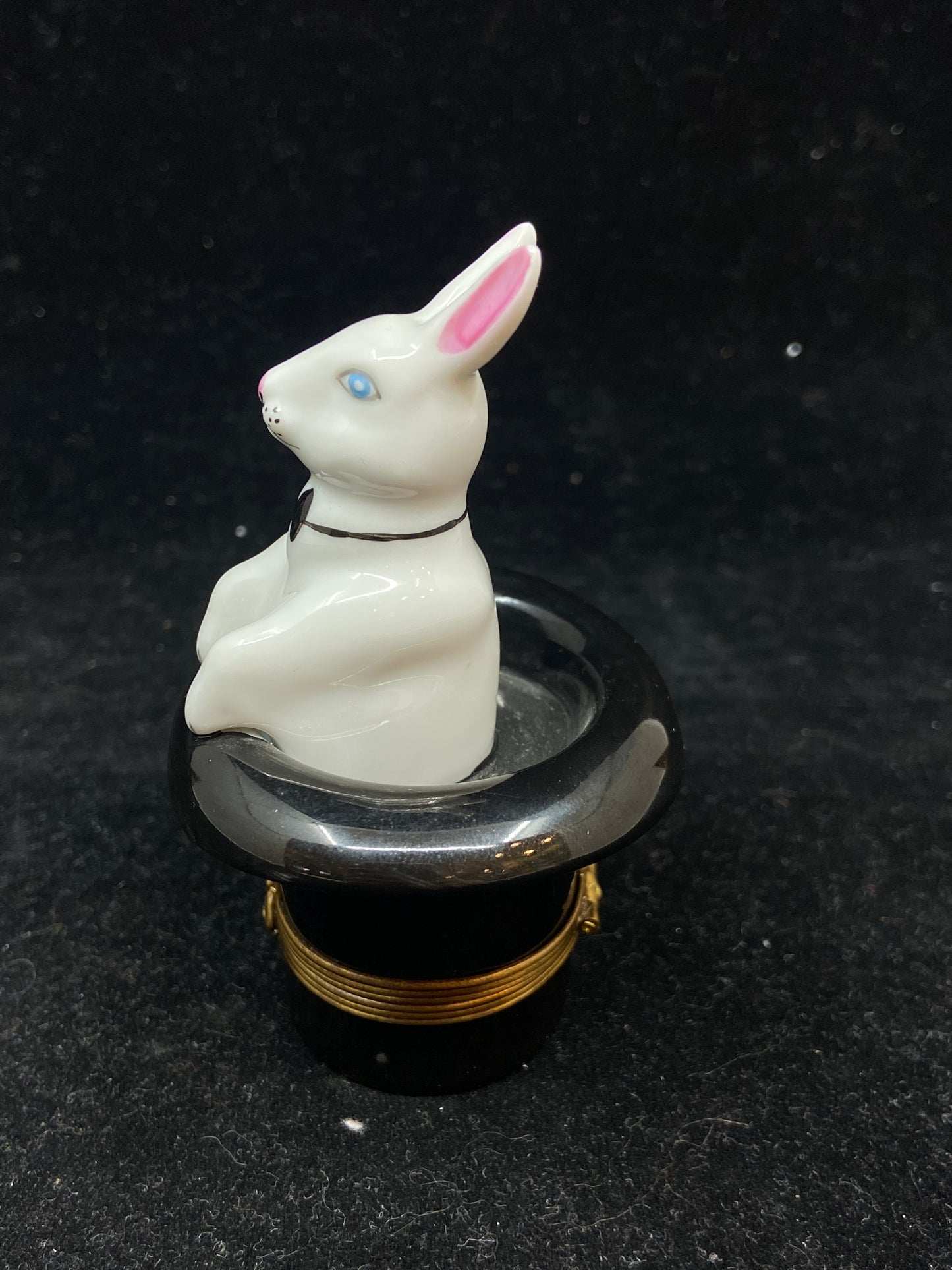 Limoges Bunny in Hat (27413)