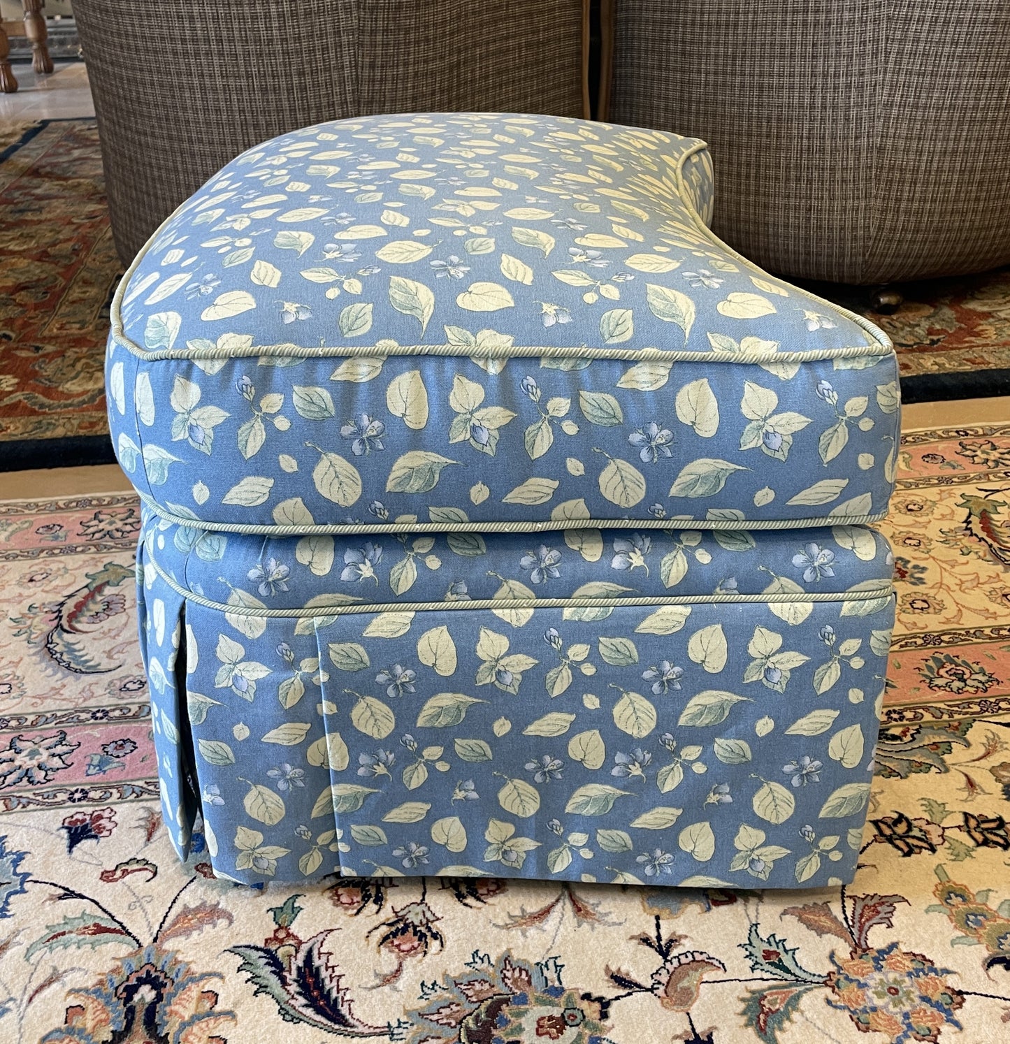 Pearson Blue Floral Chair with Ottoman (0CF00M)