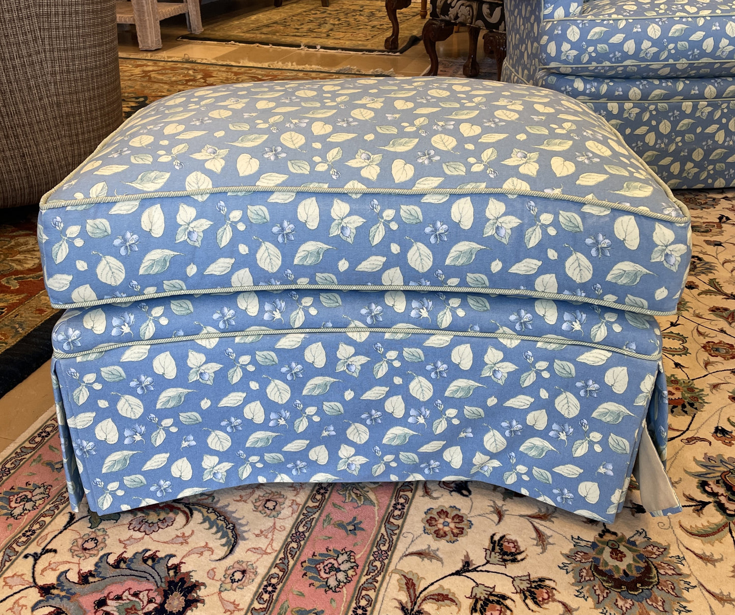 Pearson Blue Floral Chair with Ottoman (0CF00M)