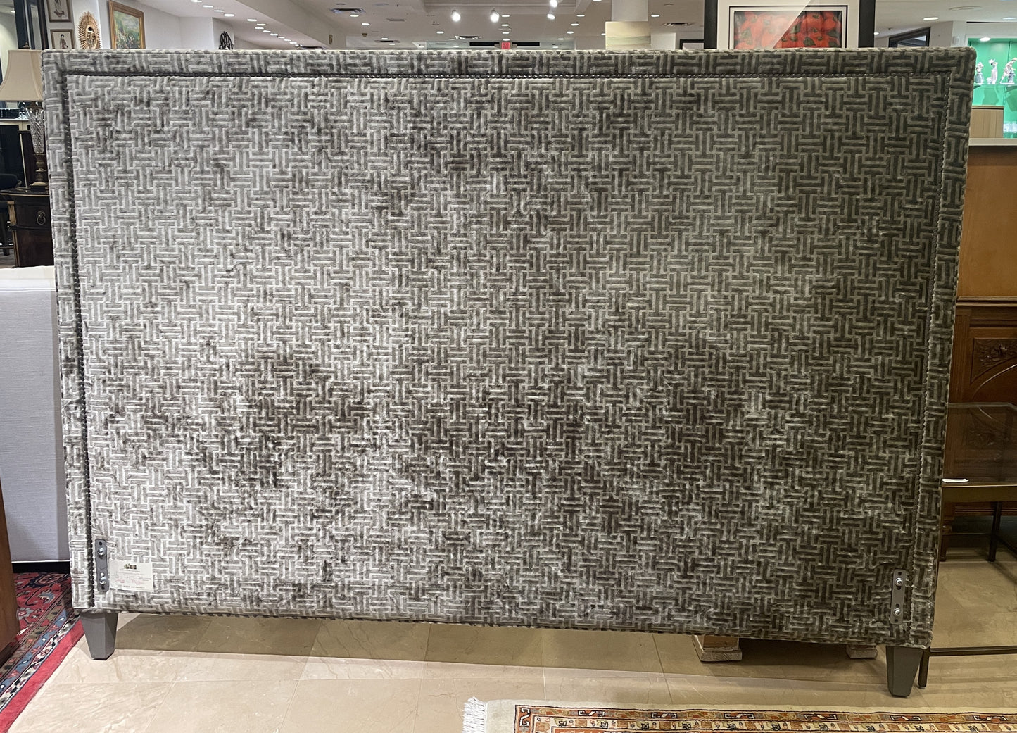 Lee Industries Upholstered Geometric Pattern King Bed (03N001)