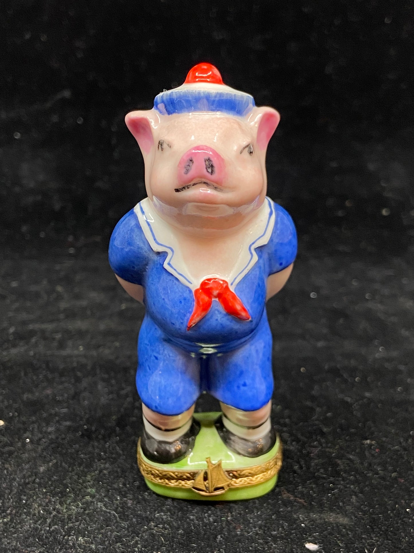 Limoges Pig Boy (27391)