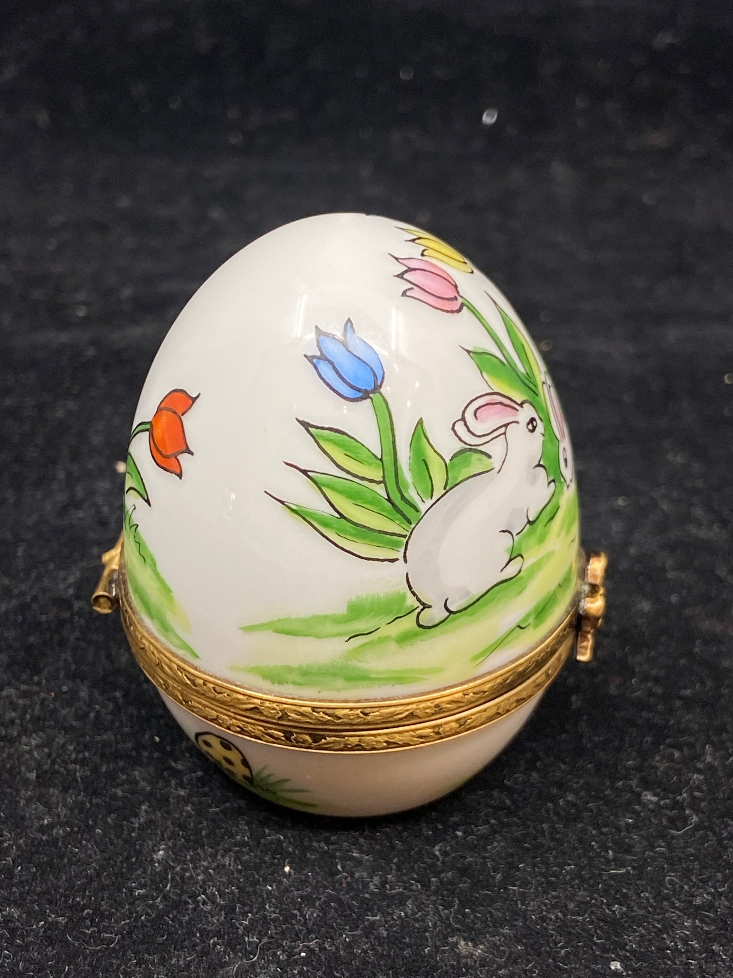 Limoges Bunnies Egg (27421)