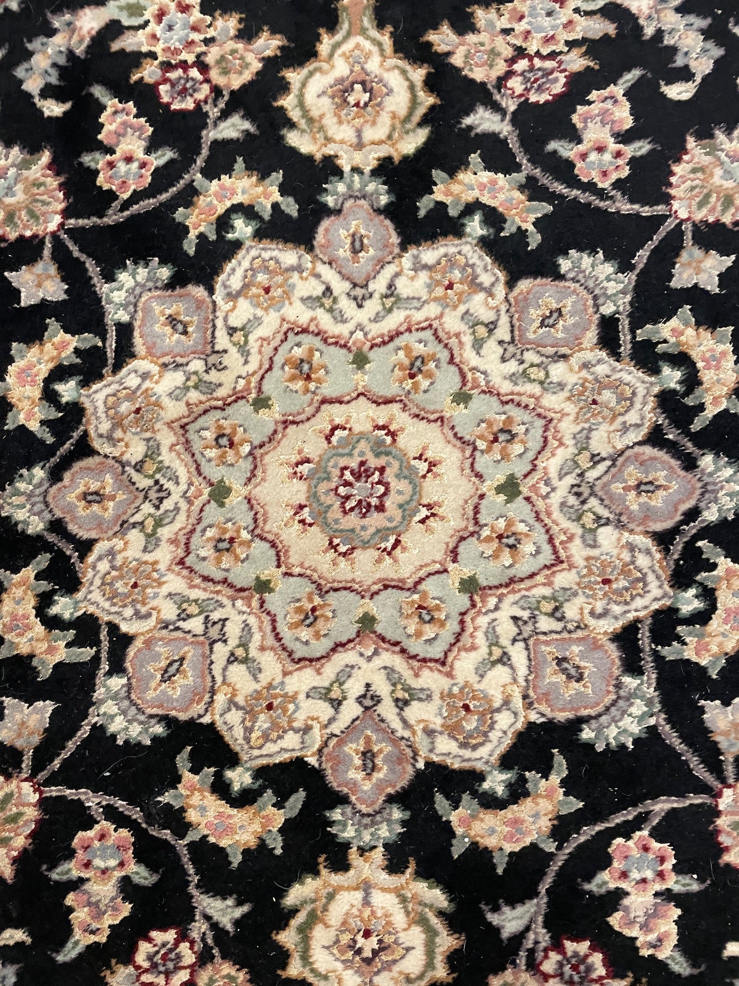 Hand Knotted Wool Rug in Black/Pink/Mauve AS IS (3'11x5'10) (0HC001)