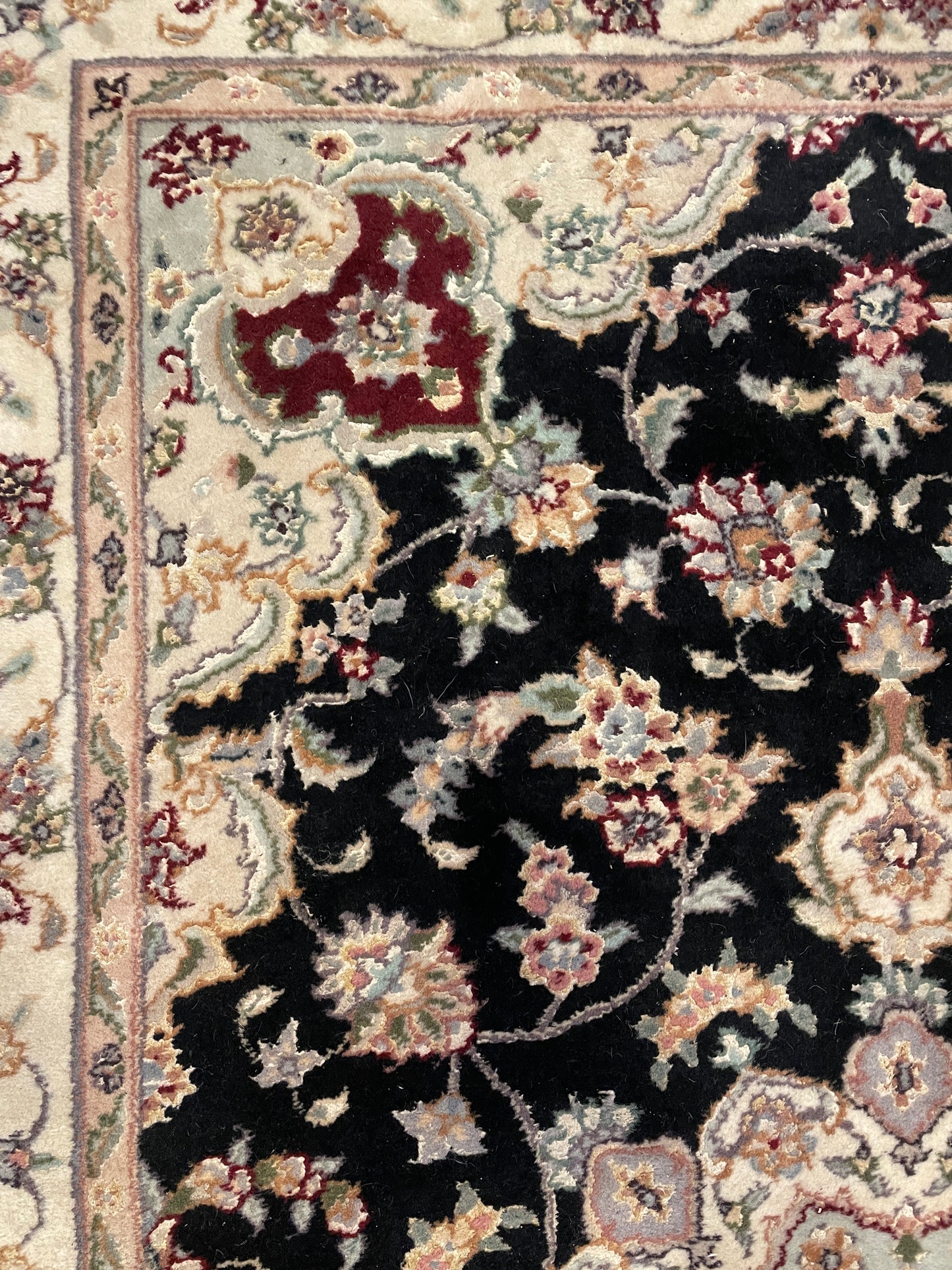 Hand Knotted Wool Rug in Black/Pink/Mauve AS IS (3'11x5'10) (0HC001)