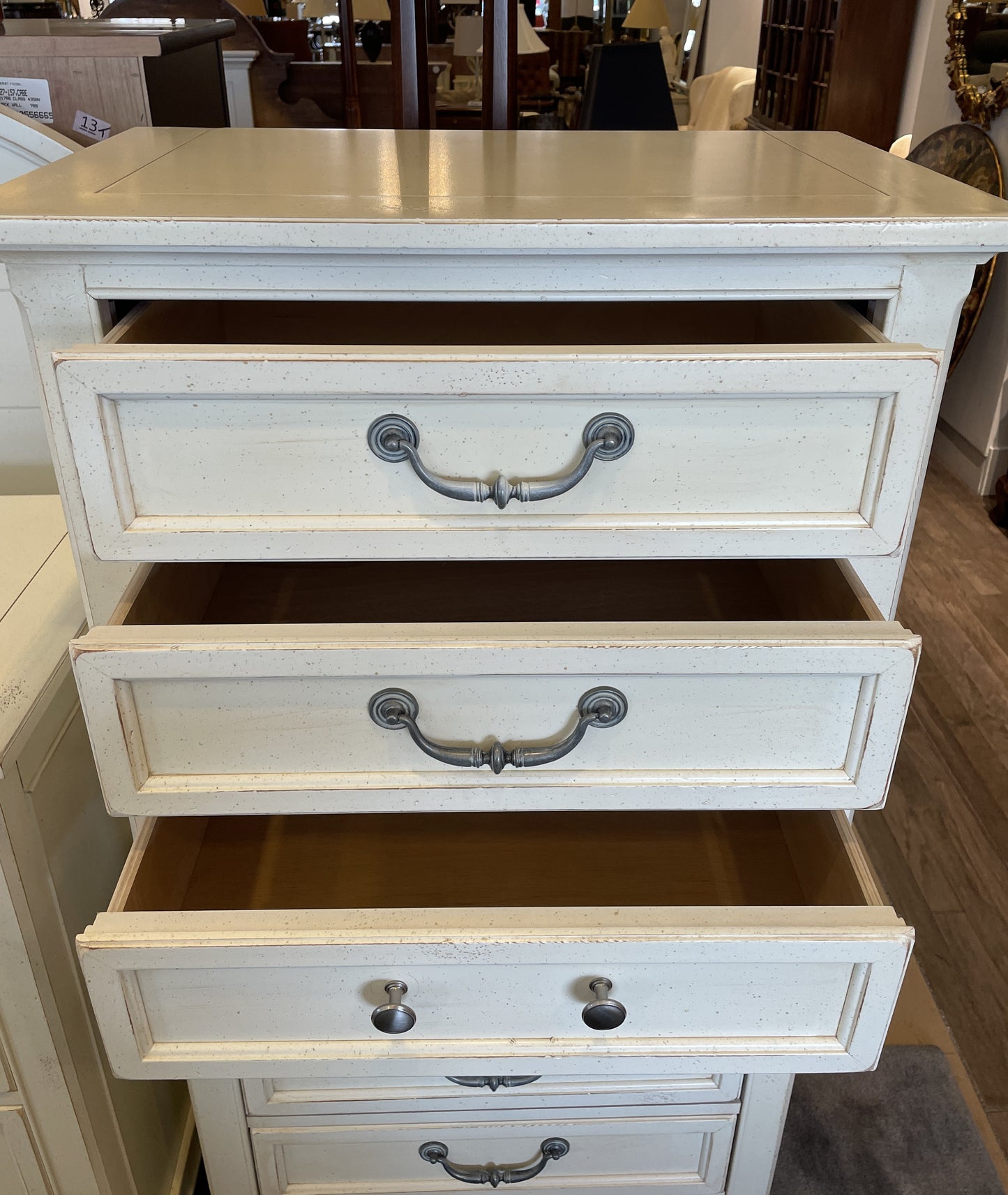 Pair of Stanley Off-White Nightstands AS IS (0CF00R)
