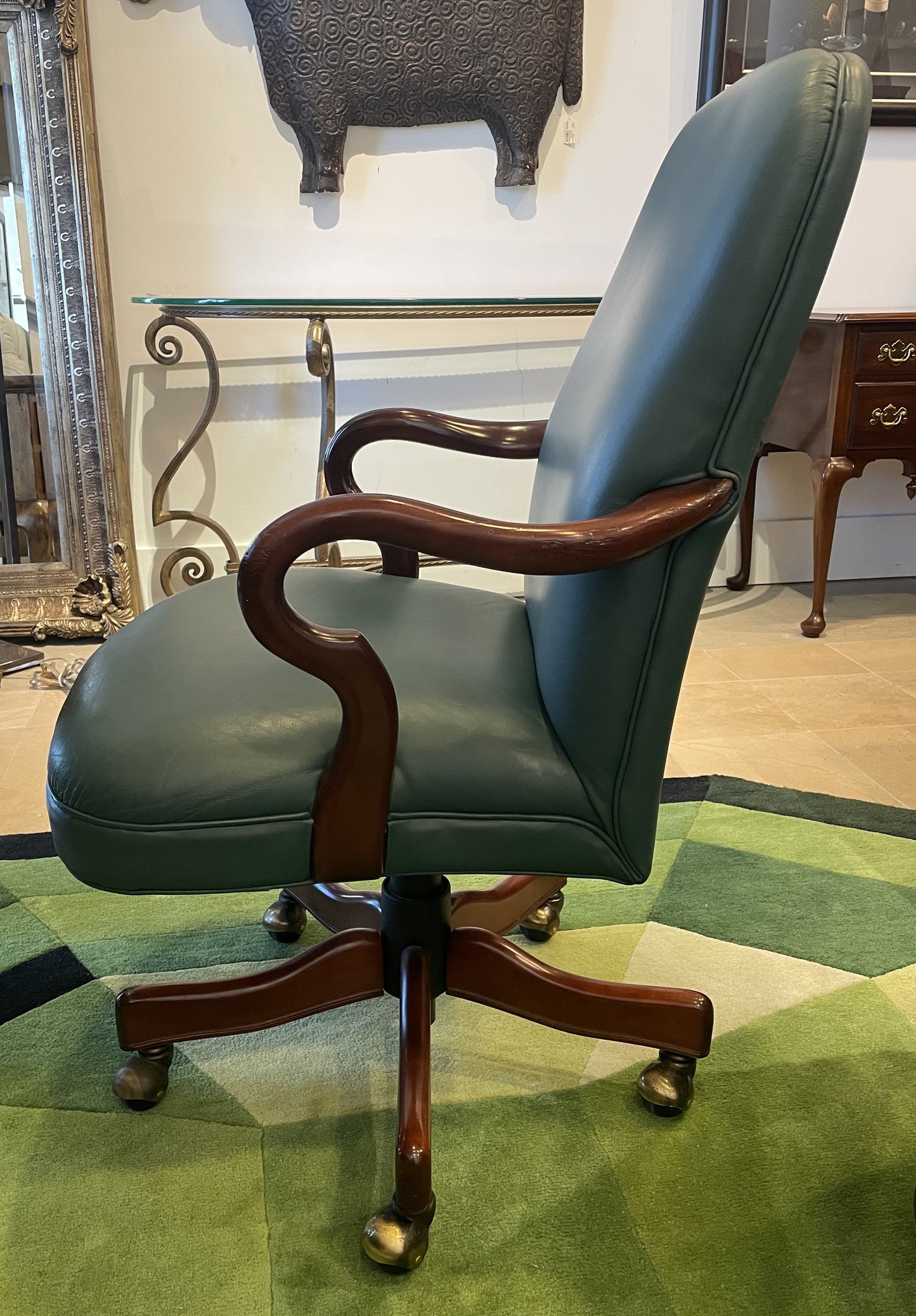 Faux Leather Executive Desk Chair in Green (0KM002)
