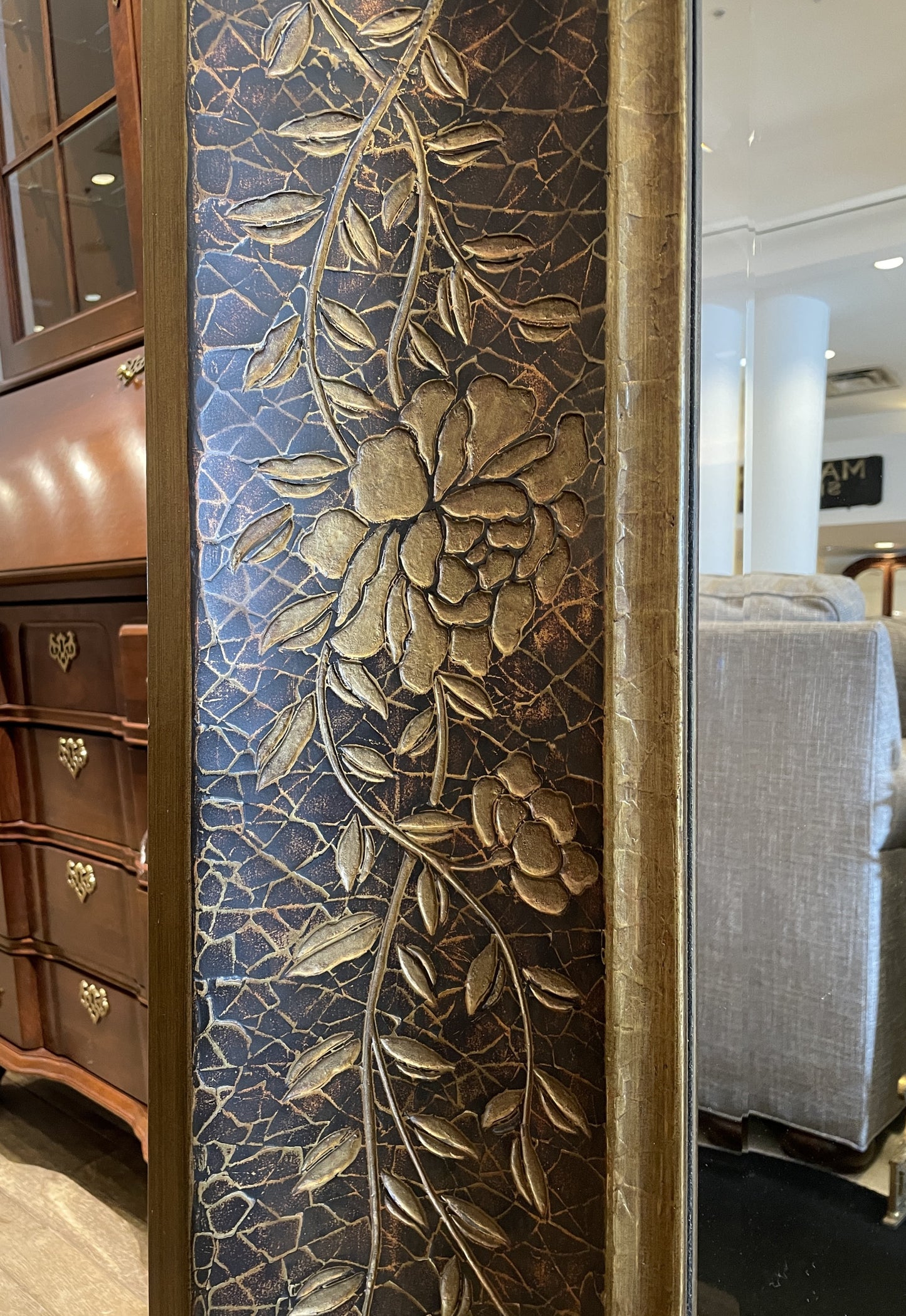 Large Beveled Mirror with Gilt Floral Design (0AS00B)