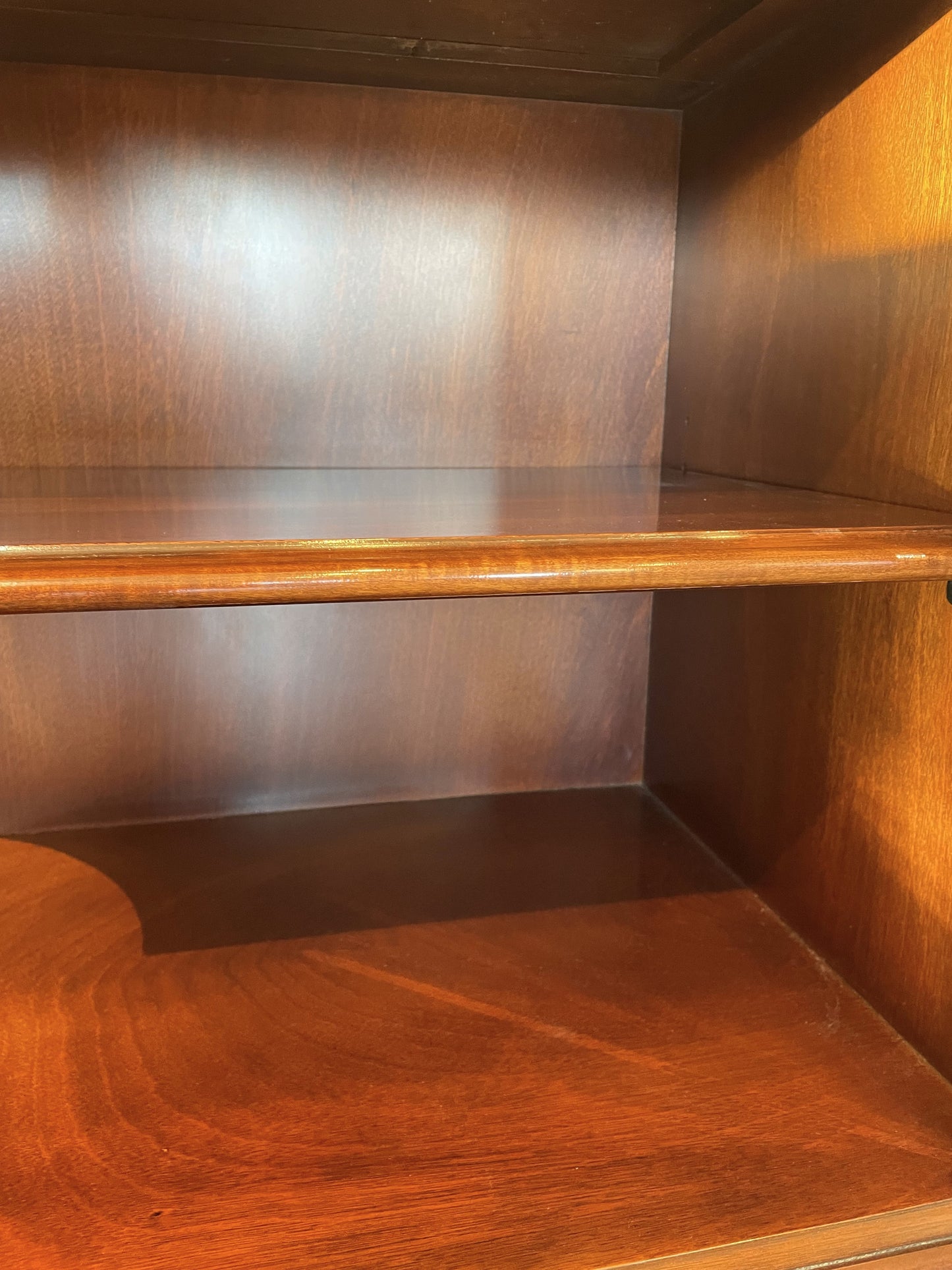 Hickory Chair Server AS IS (LZYGAE)