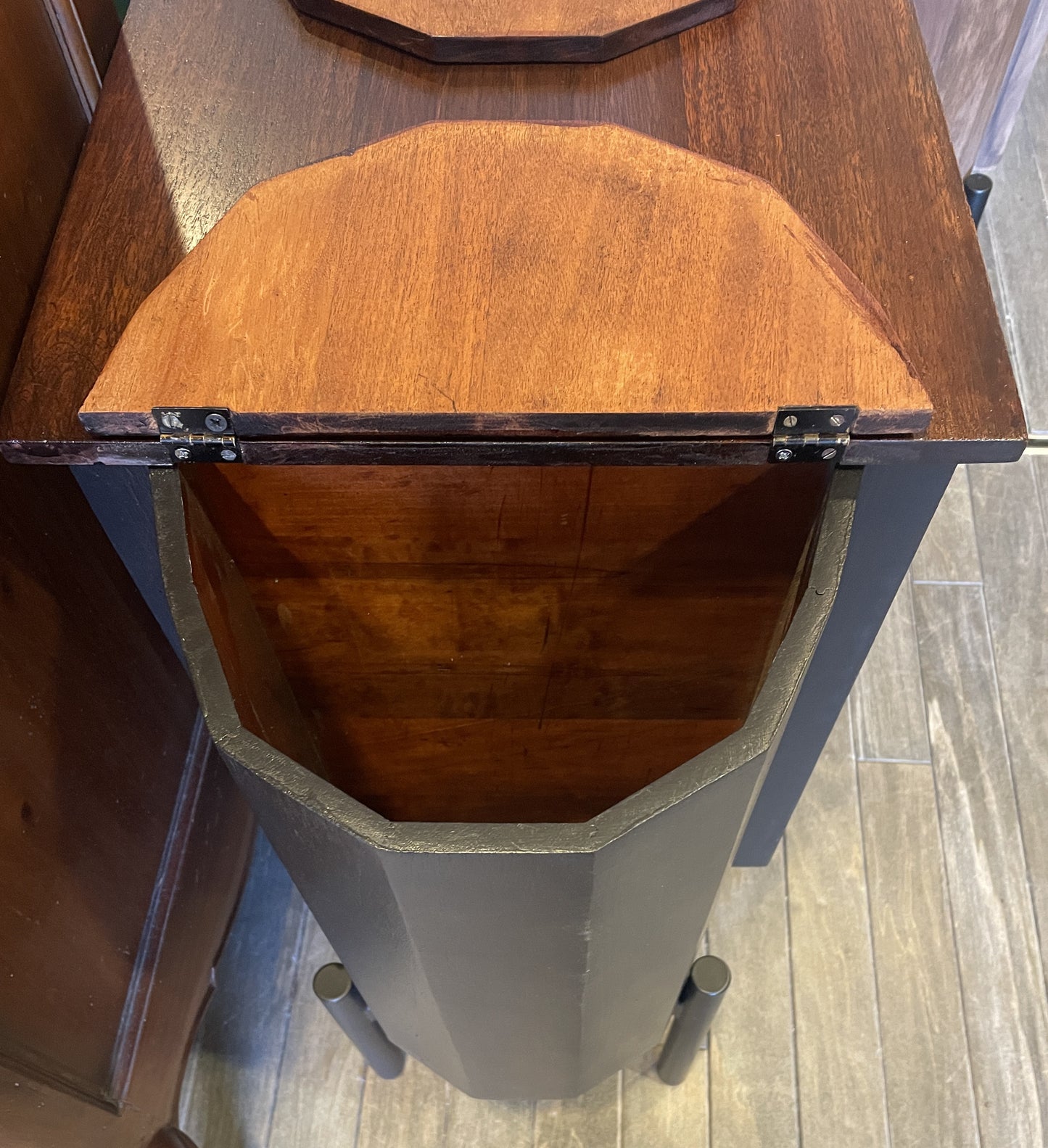 Martha Washington Sewing Cabinet, Refurbished (0KN001)