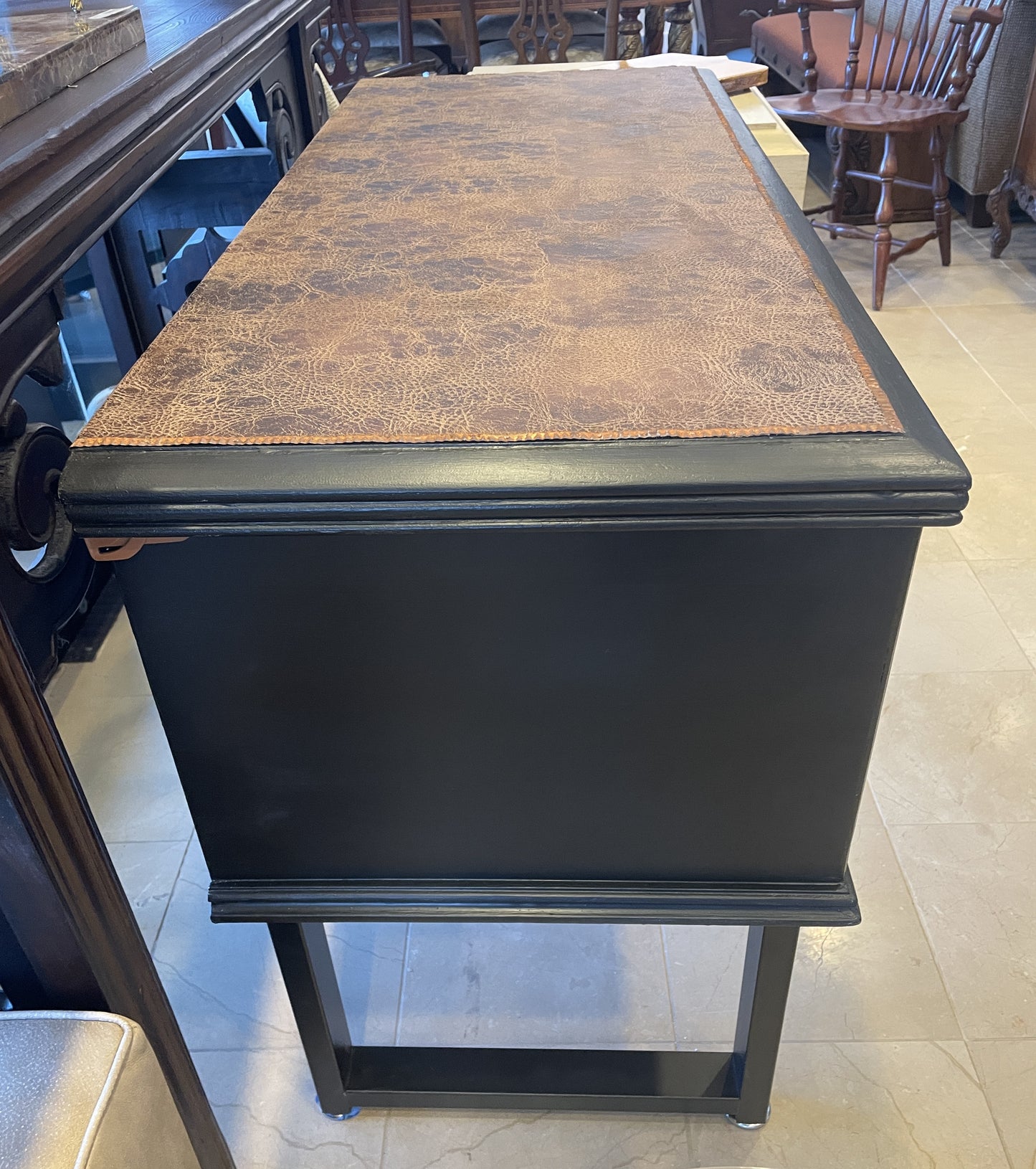 Modernized Cedar Chest on Stand (0KN003)