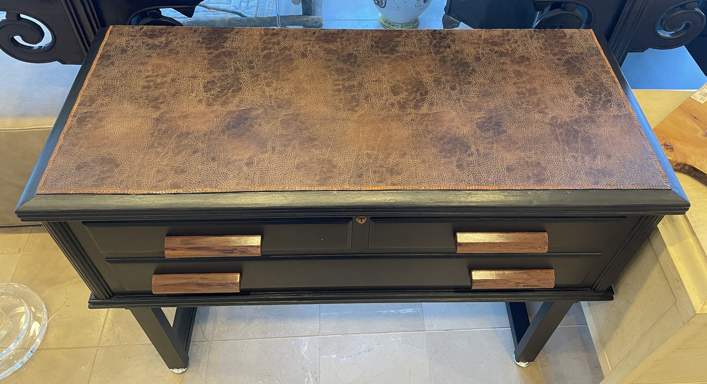 Modernized Cedar Chest on Stand (0KN003)