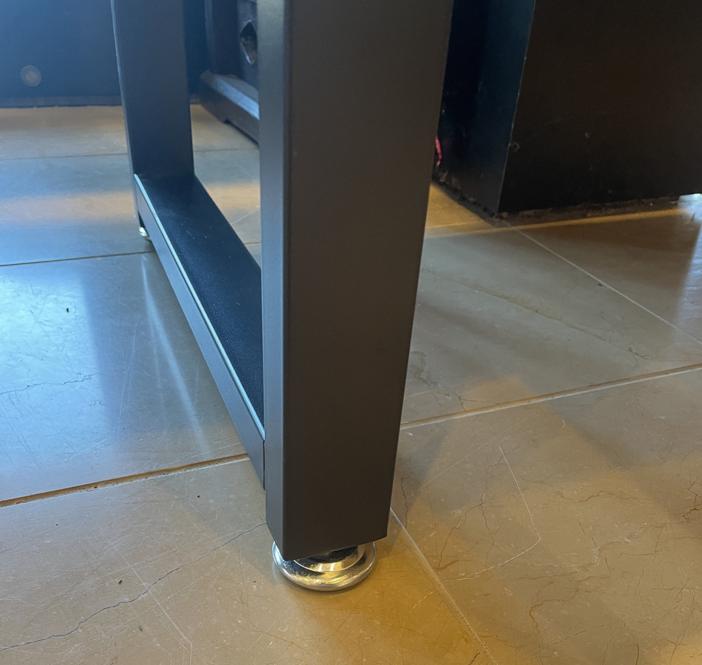 Modernized Cedar Chest on Stand (0KN003)