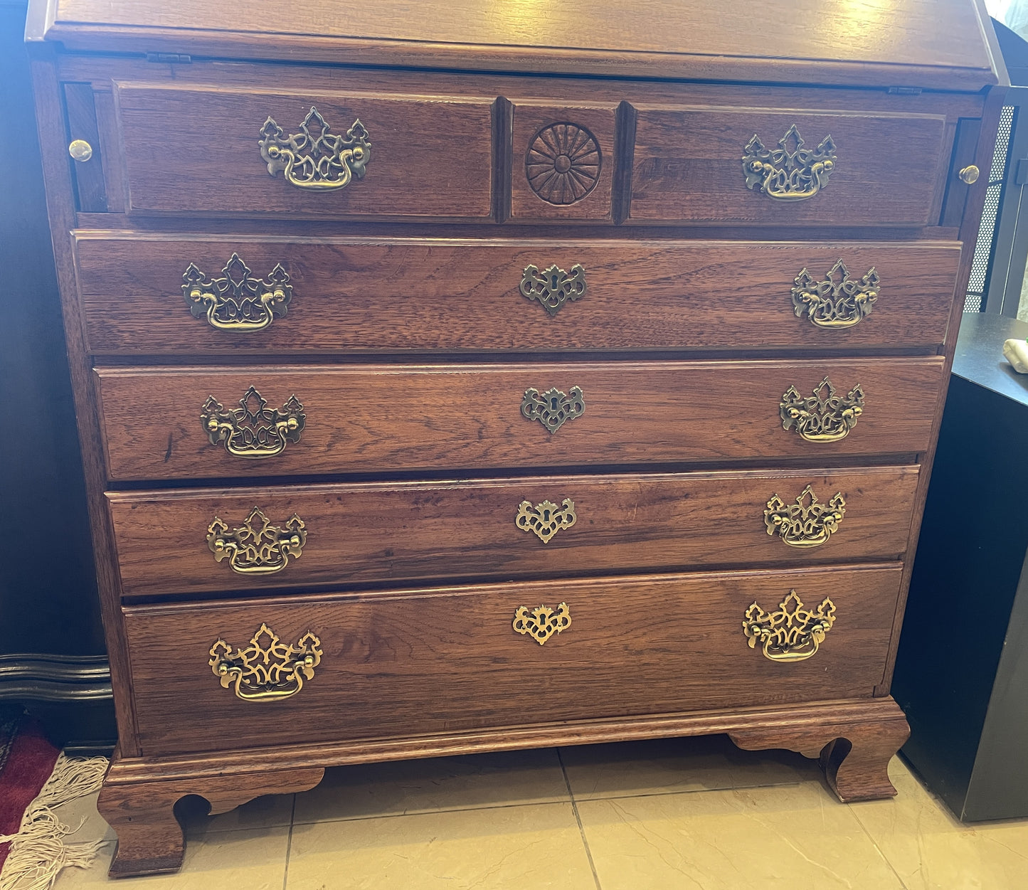 Thomasville Georgian Dome Topped Secretary Desk (0GZ004)