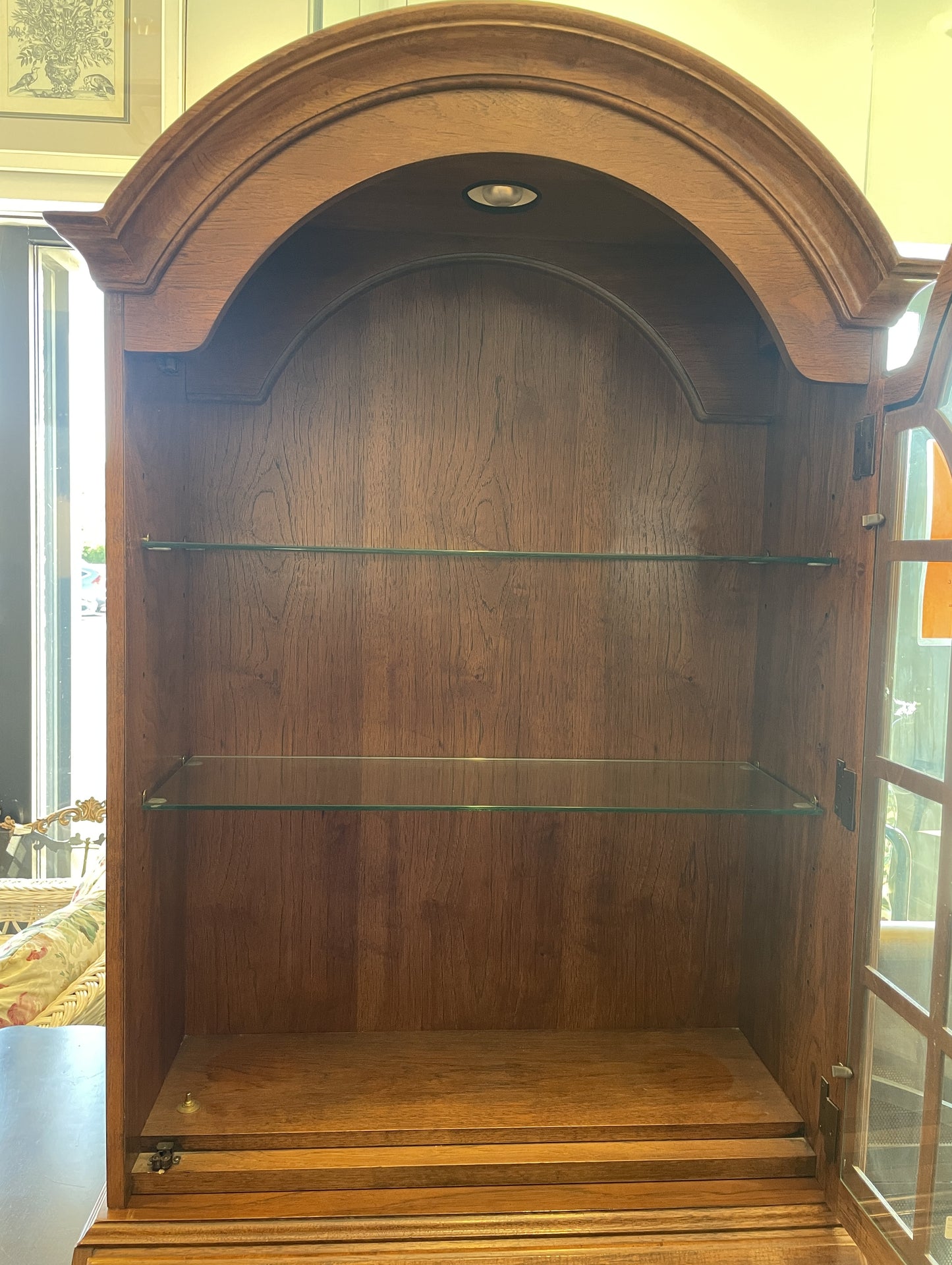 Thomasville Georgian Dome Topped Secretary Desk (0GZ004)