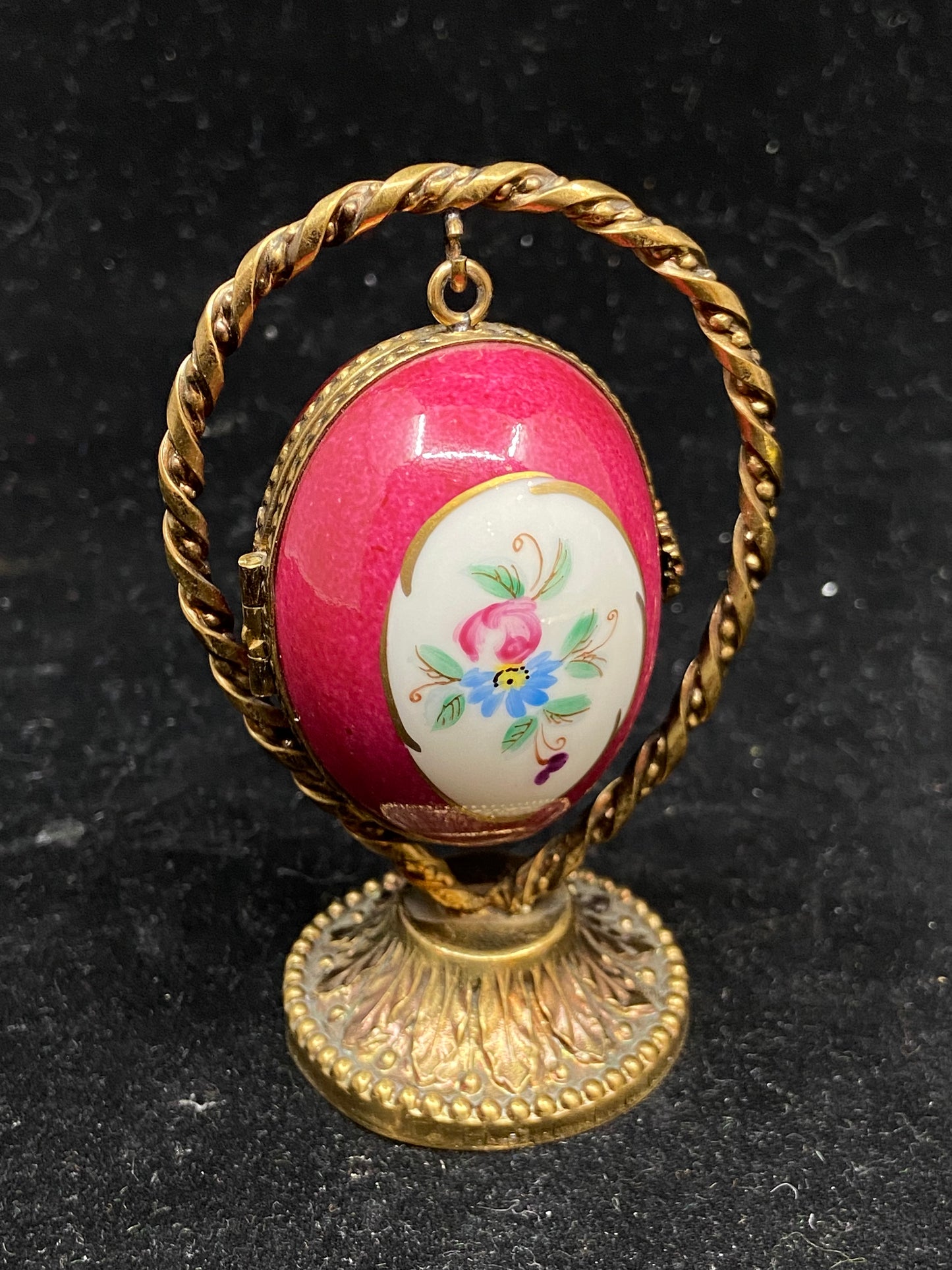 Limoges Hanging Egg (27401)