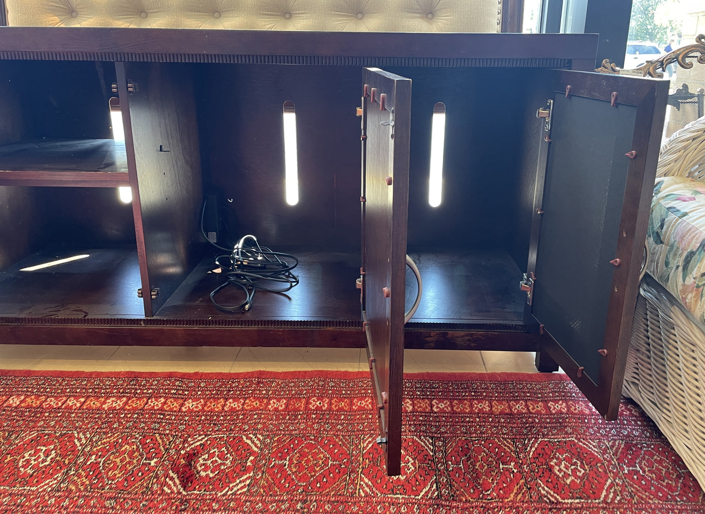 Cherry Entertainment Console, AS IS (0GZ005)