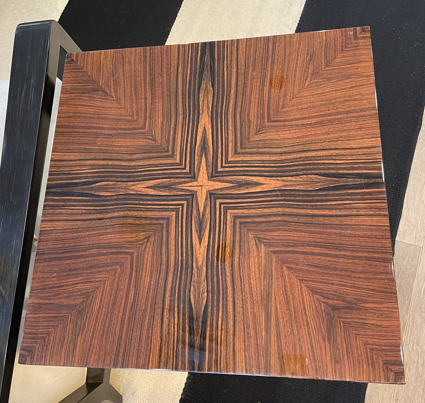 Deco Lacquer and Macassar Ebony Accent Table (0KP004)