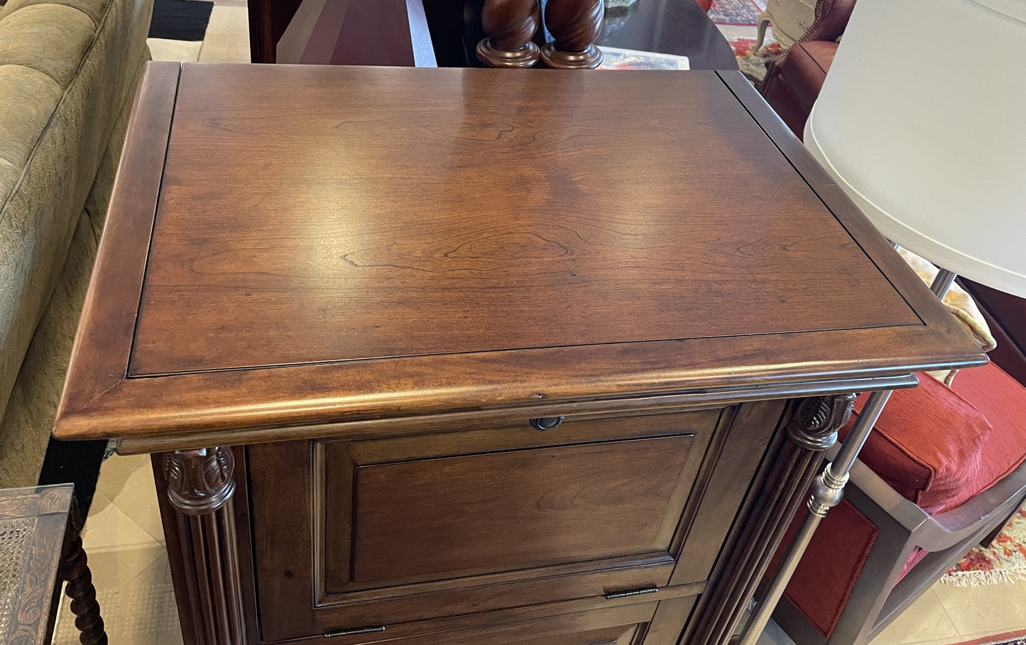 Howard Miller Bar Cabinet, AS IS (0GZ00D)