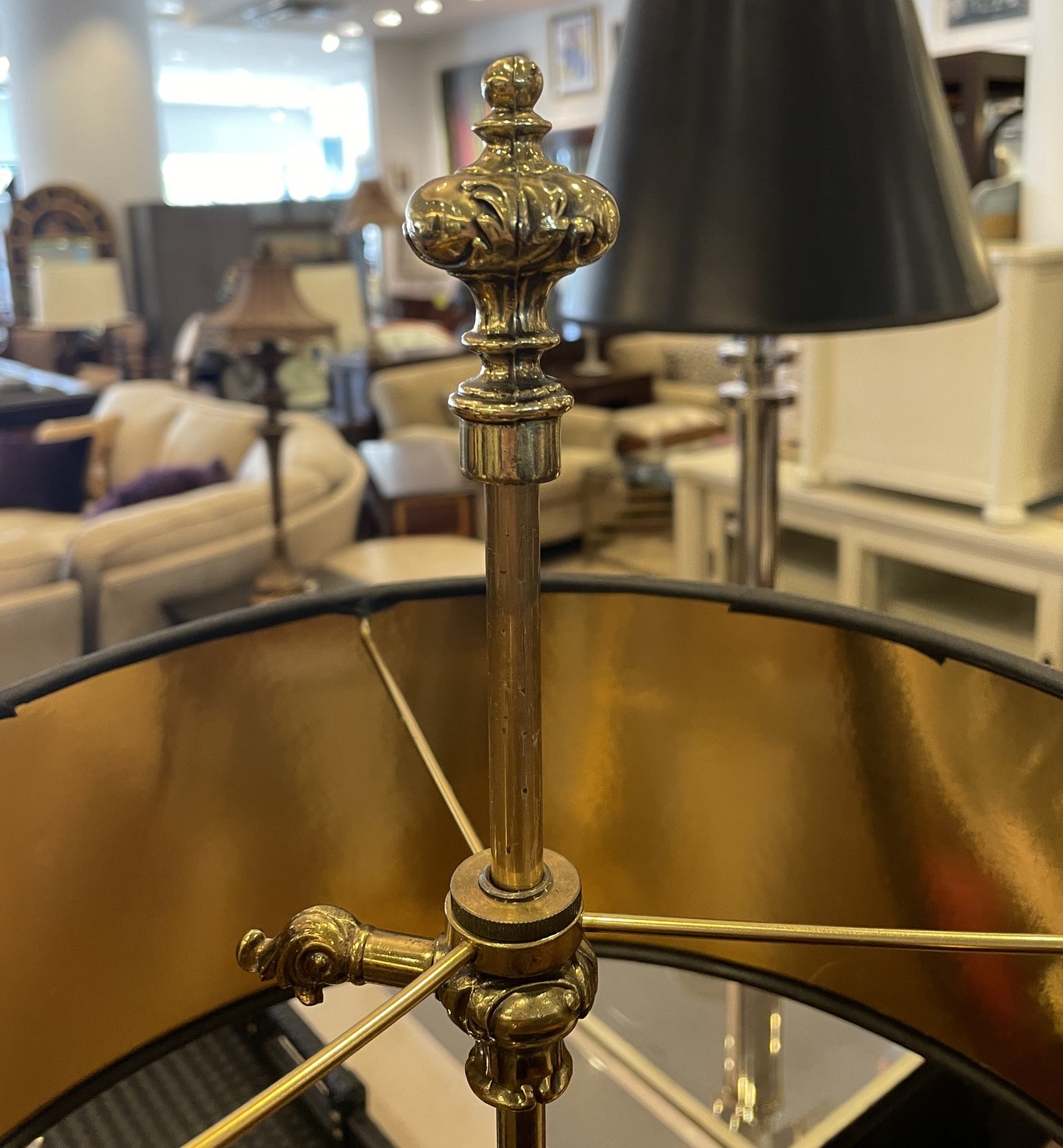 Regency Style Brass Desk Lamp with three Candle lights (0GZ00F)
