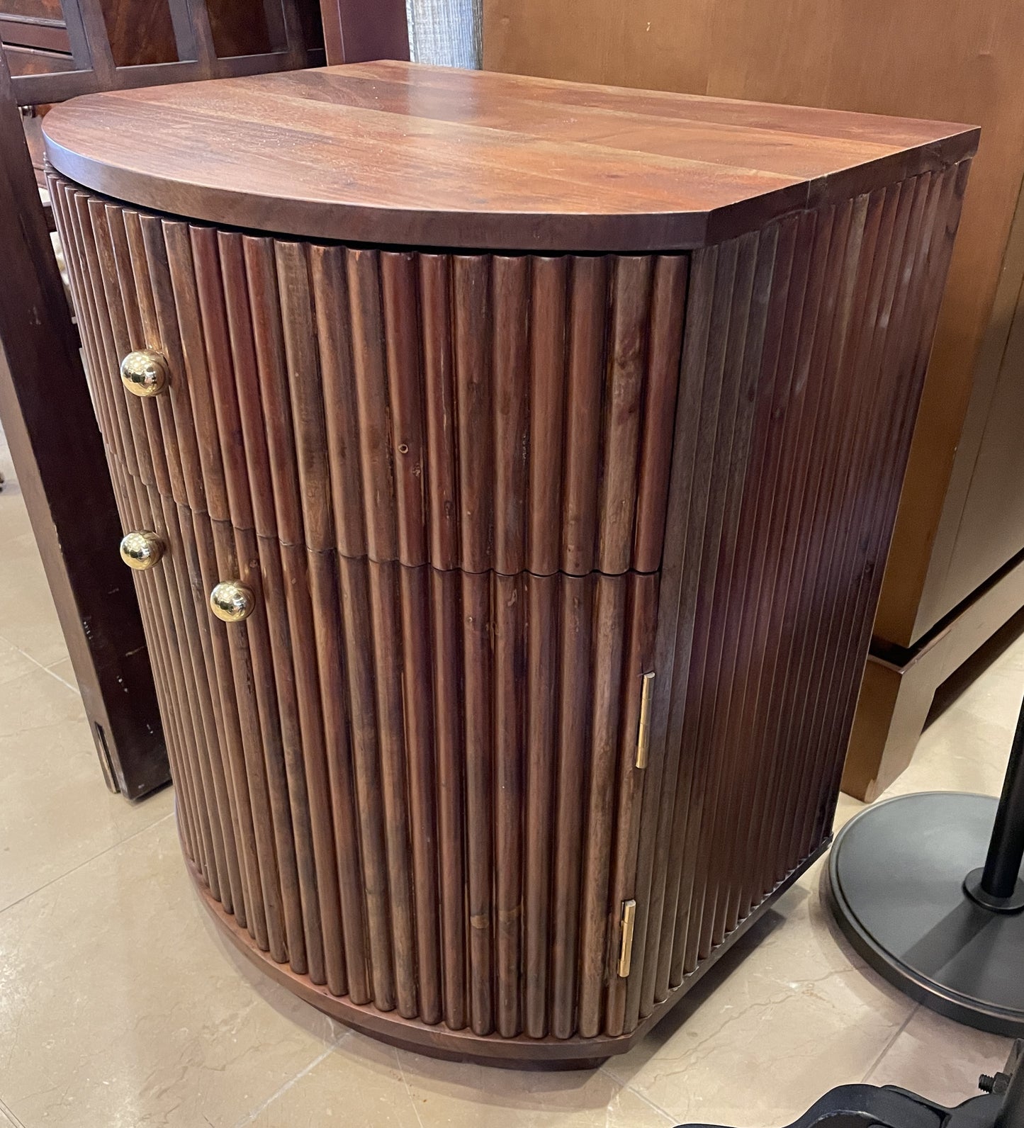 CB2 Cameo Nightstand (0KP00D)