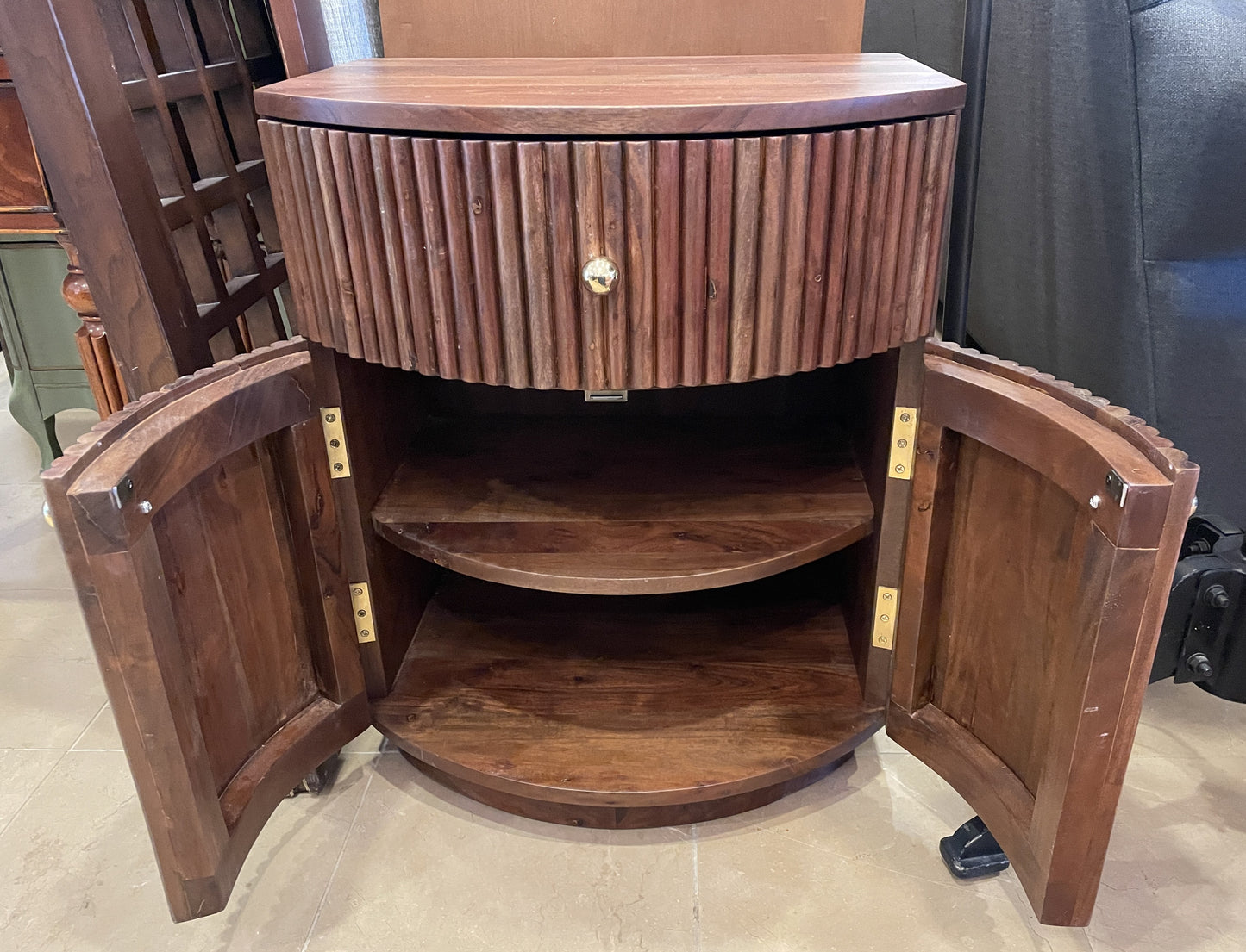 CB2 Cameo Nightstand (0KP00D)