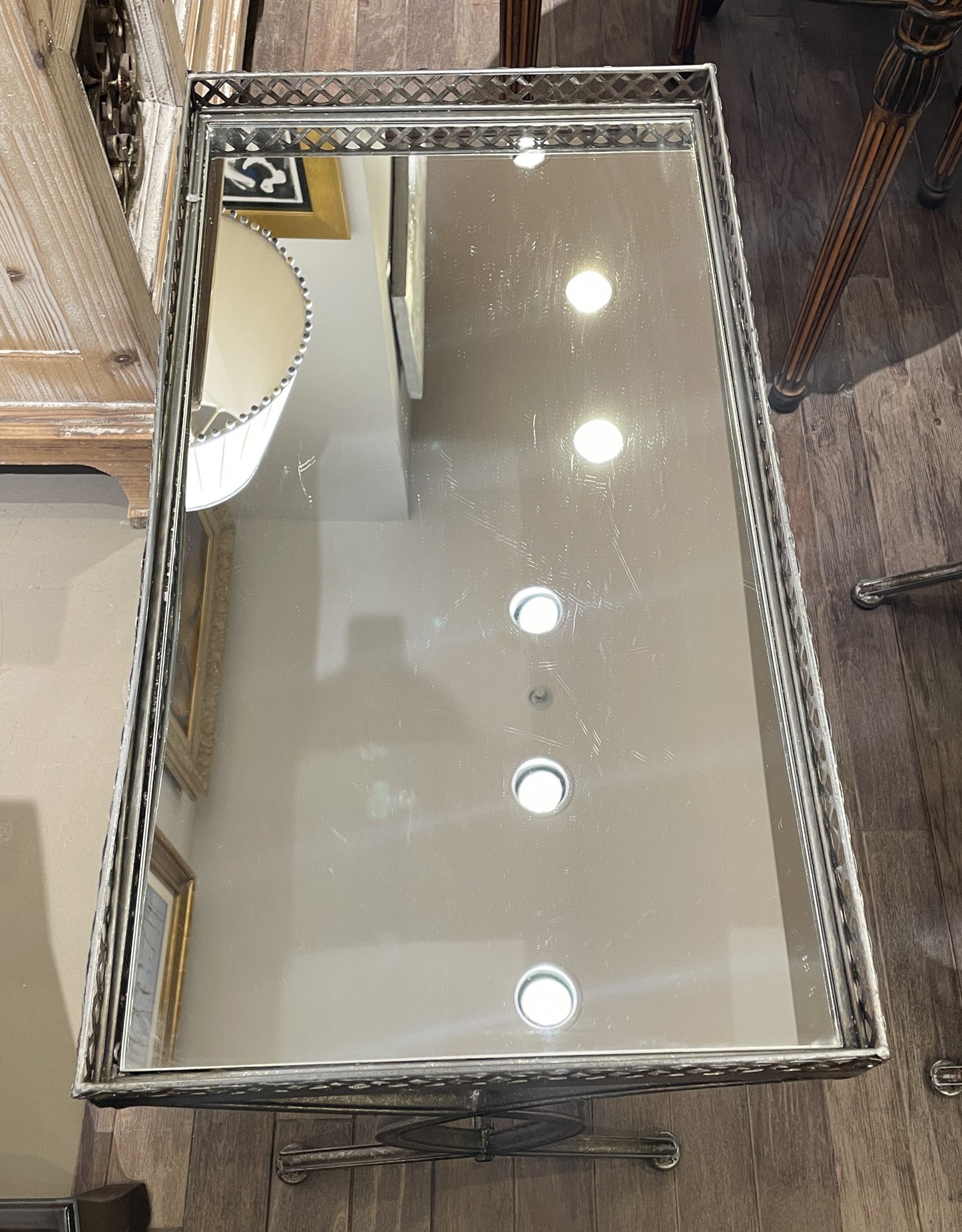 Metal and Mirrored Nesting Tables, set of 2 (01D02M)