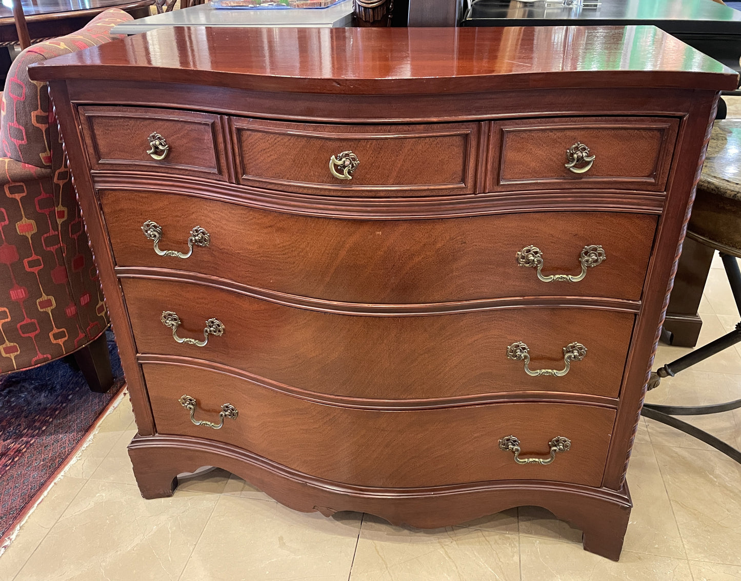 Mahogany Bachelors Chest AS IS (0H000R)