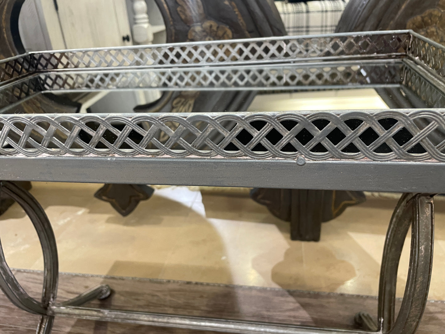 Metal and Mirrored Nesting Tables, set of 2 (01D02M)